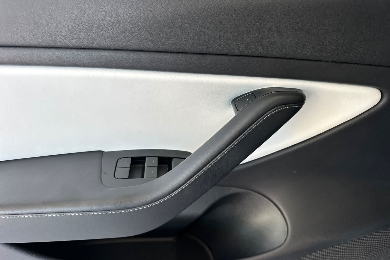 Thumbnail: 2019 Tesla Model 3 - 12