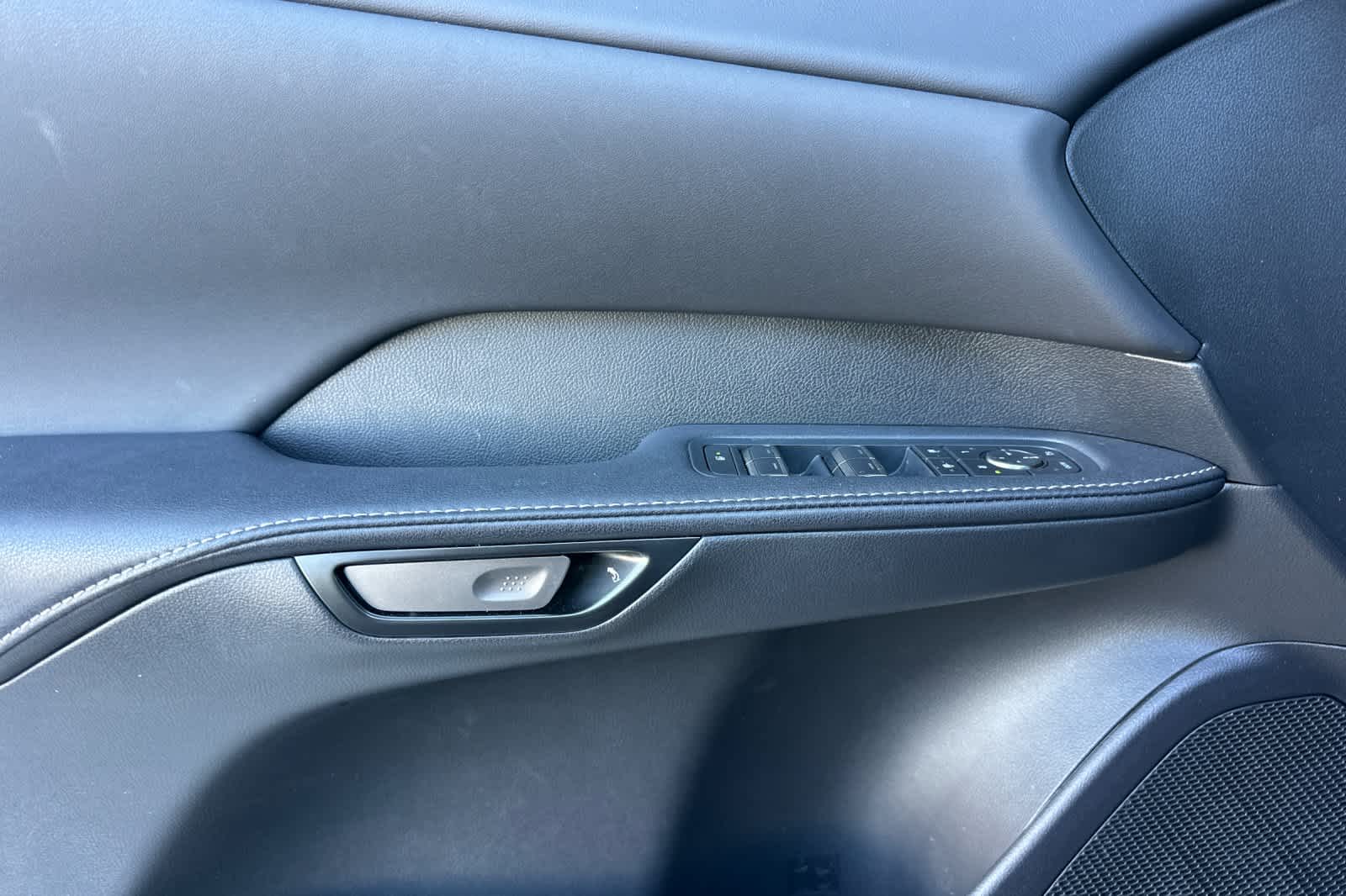 Thumbnail: 2025 Lexus RX - 12