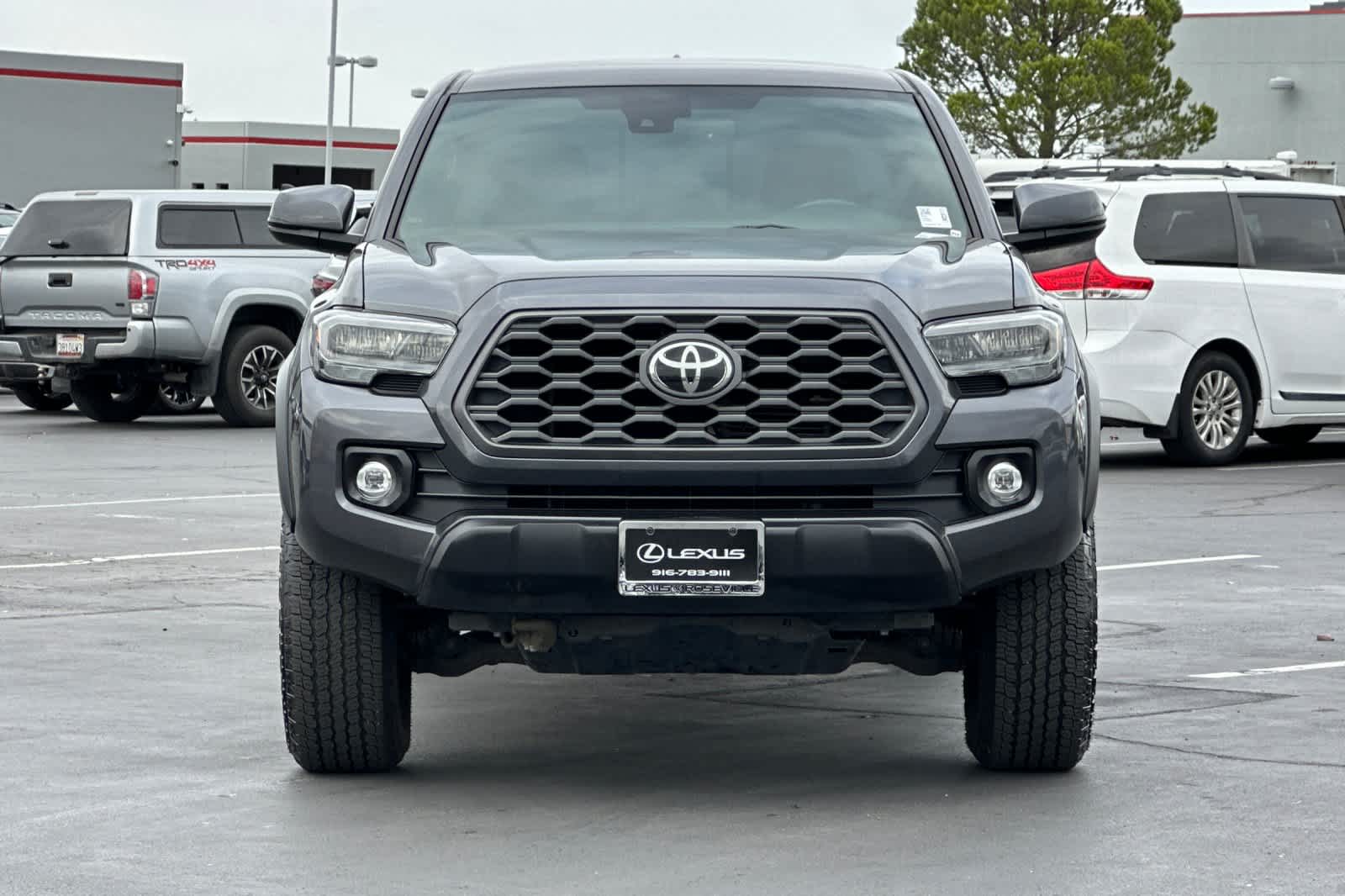 Thumbnail: 2020 Toyota Tacoma - 10