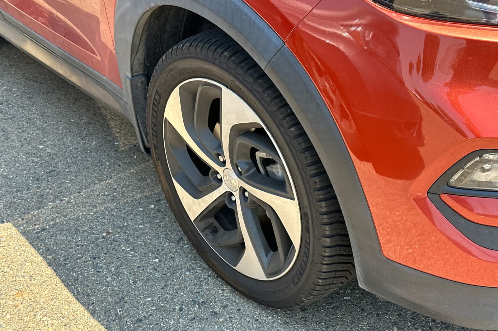 Thumbnail: 2016 Hyundai Tucson - 12