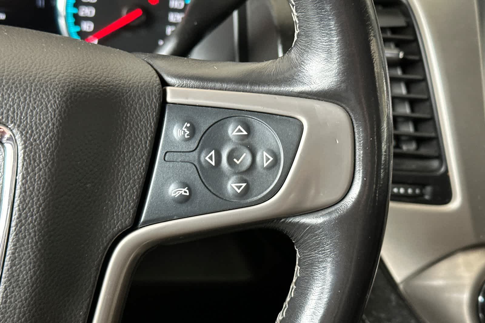 Thumbnail: 2020 GMC Yukon XL - 29