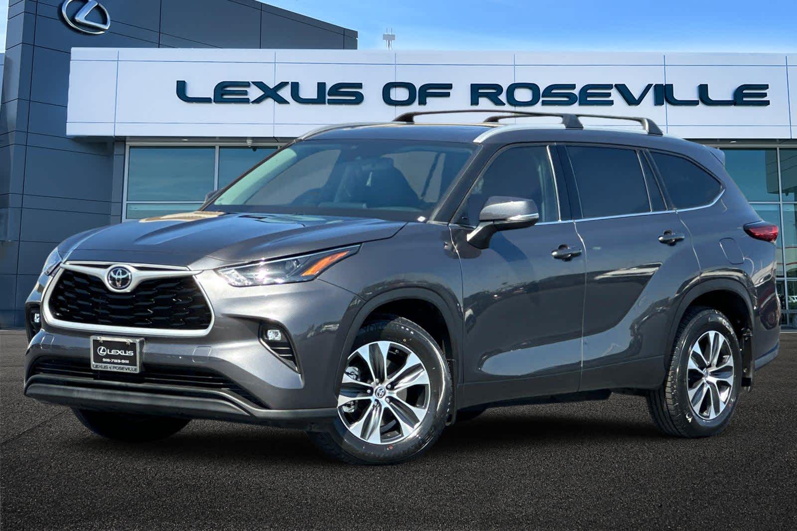Thumbnail: 2022 Toyota Highlander - 1