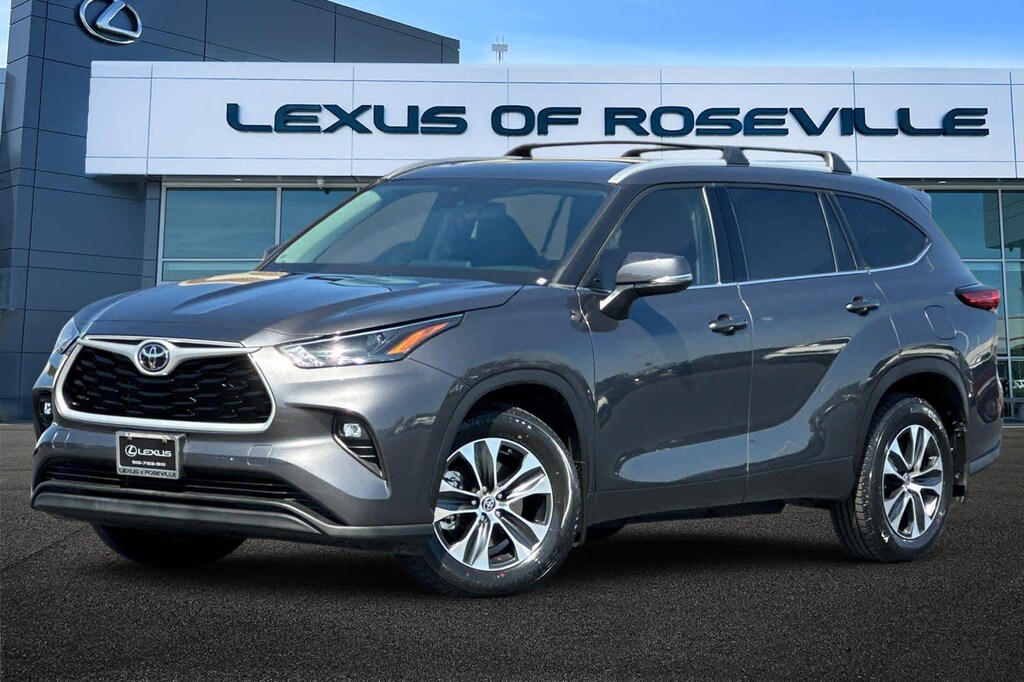 Used 2022 Toyota Highlander XLE SUV