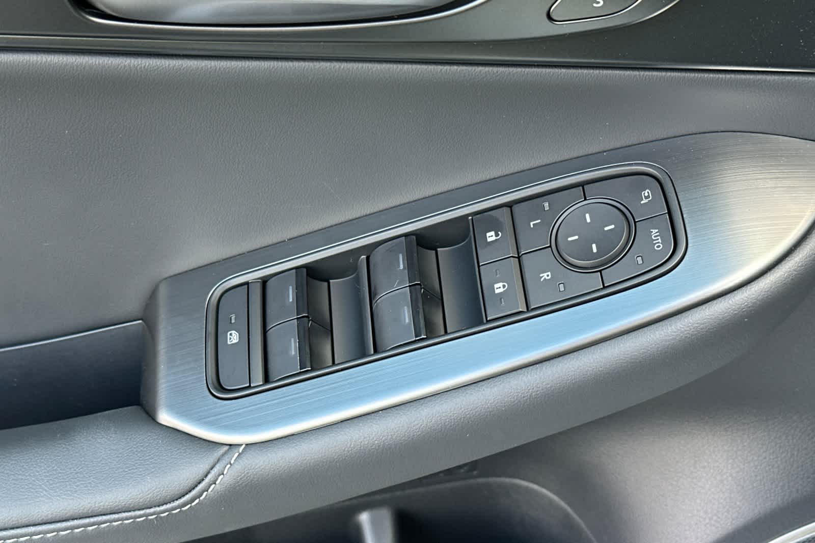 Thumbnail: 2026 Lexus IS - 13