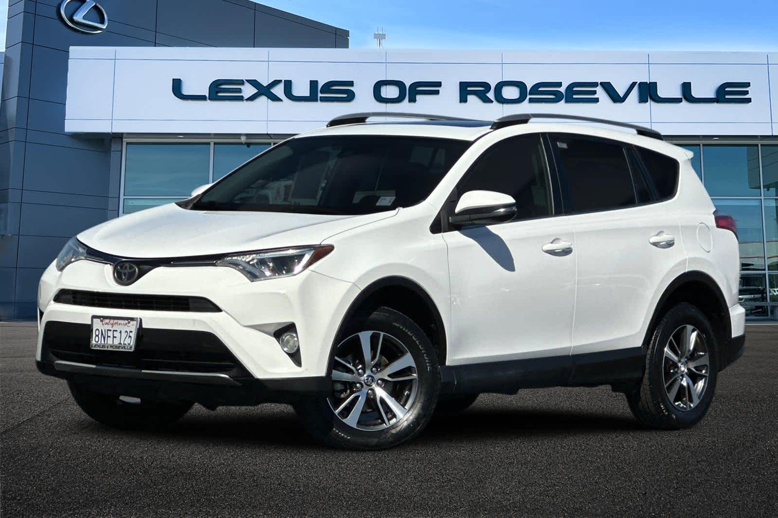 Thumbnail: 2018 Toyota RAV4 - 1