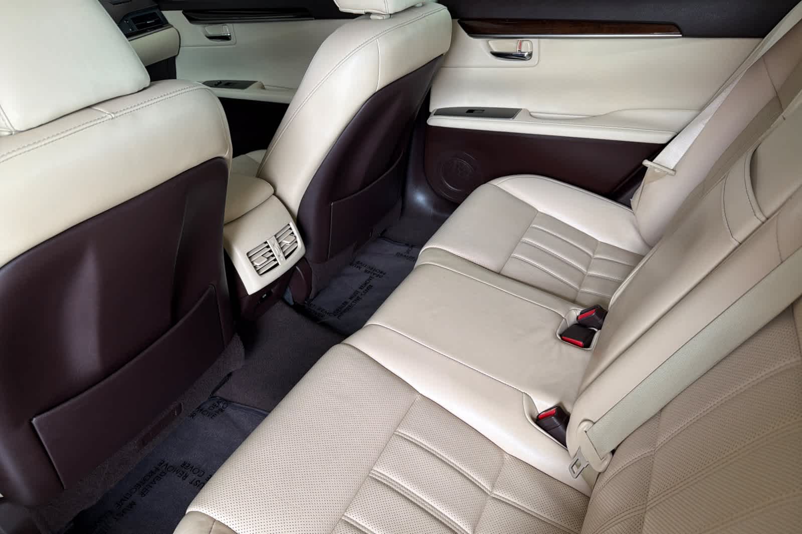 Thumbnail: 2017 Lexus ES - 3