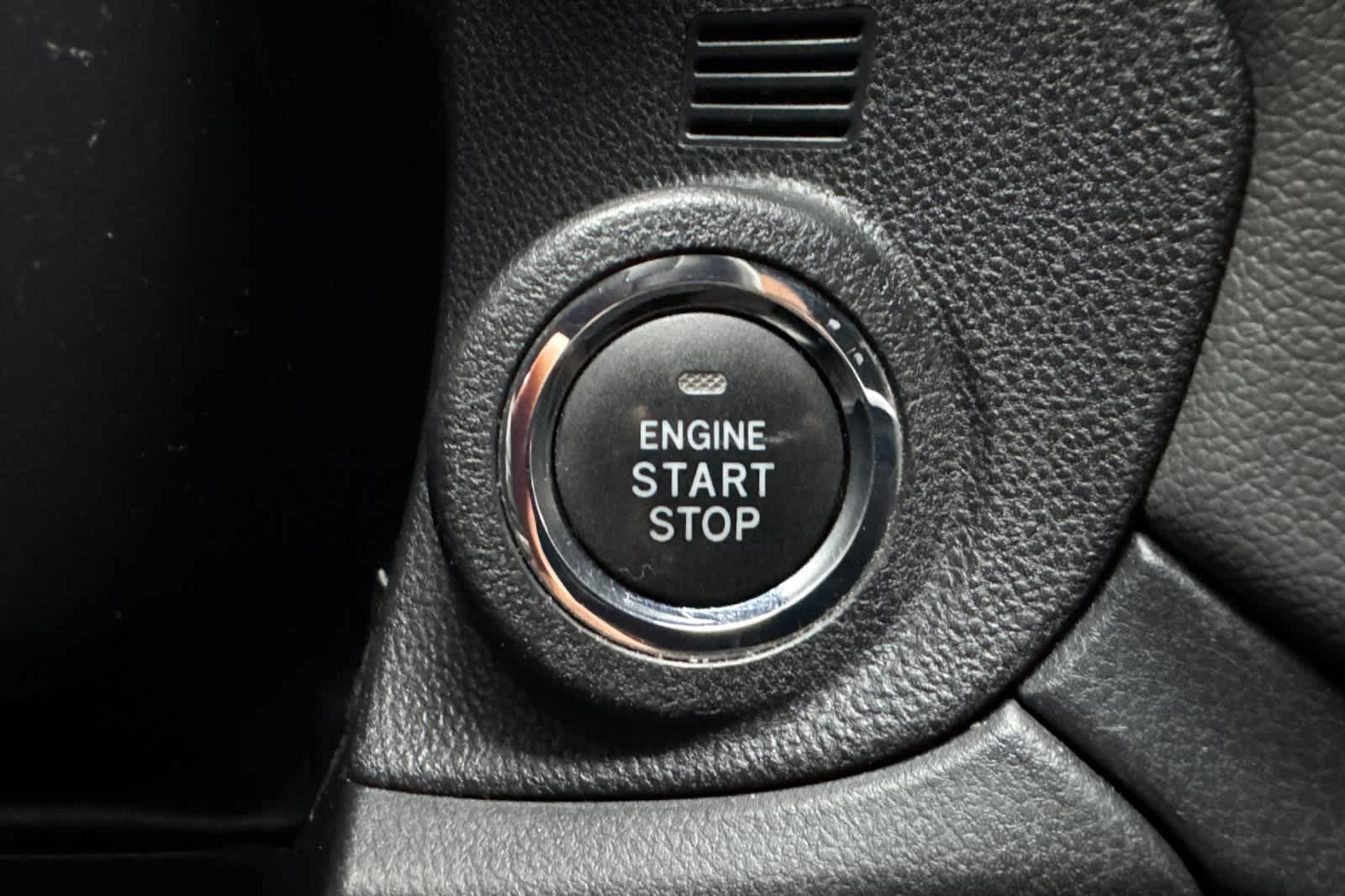 Thumbnail: 2022 Subaru Outback - 25