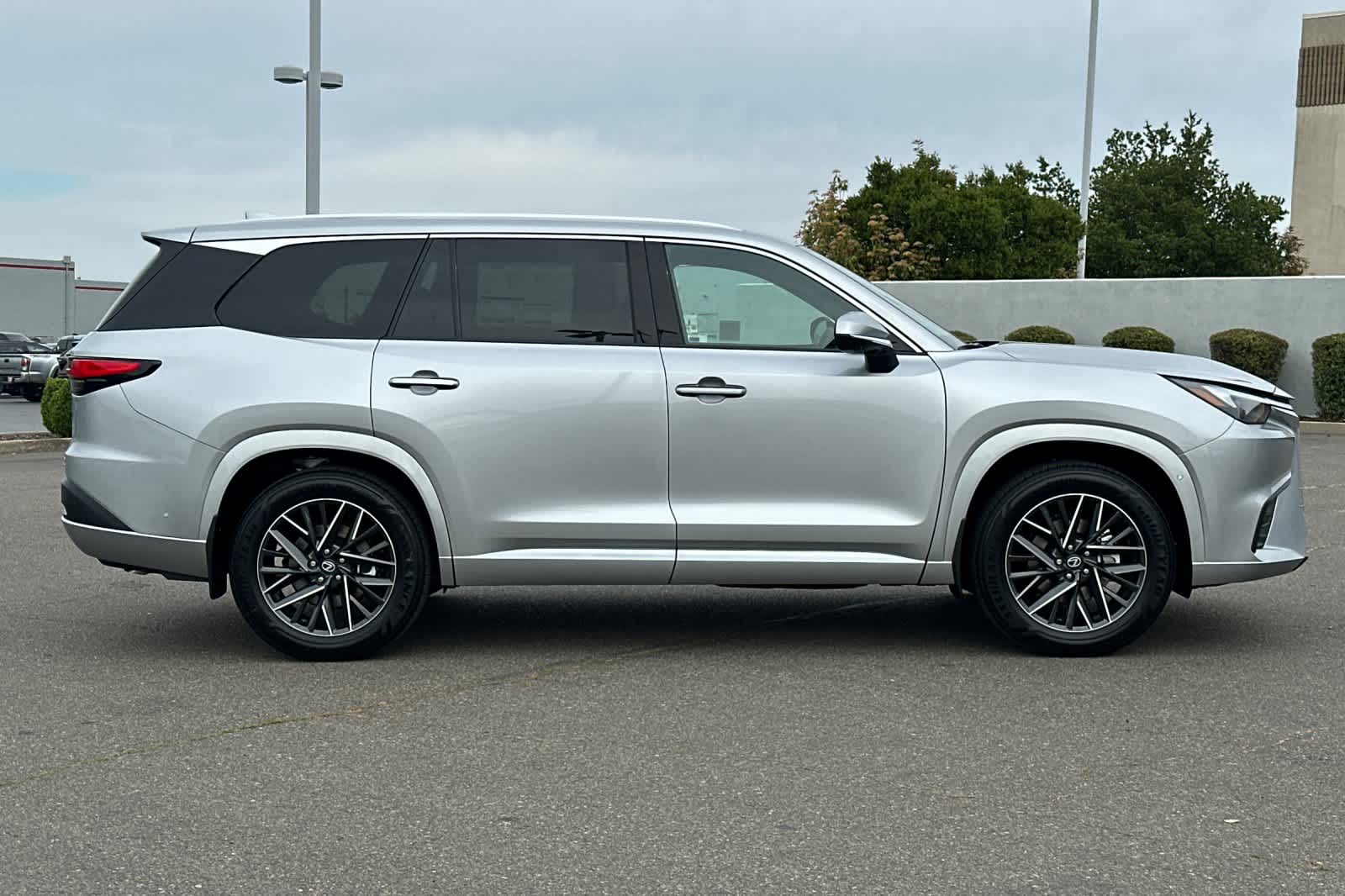 Thumbnail: 2026 Lexus TX - 6