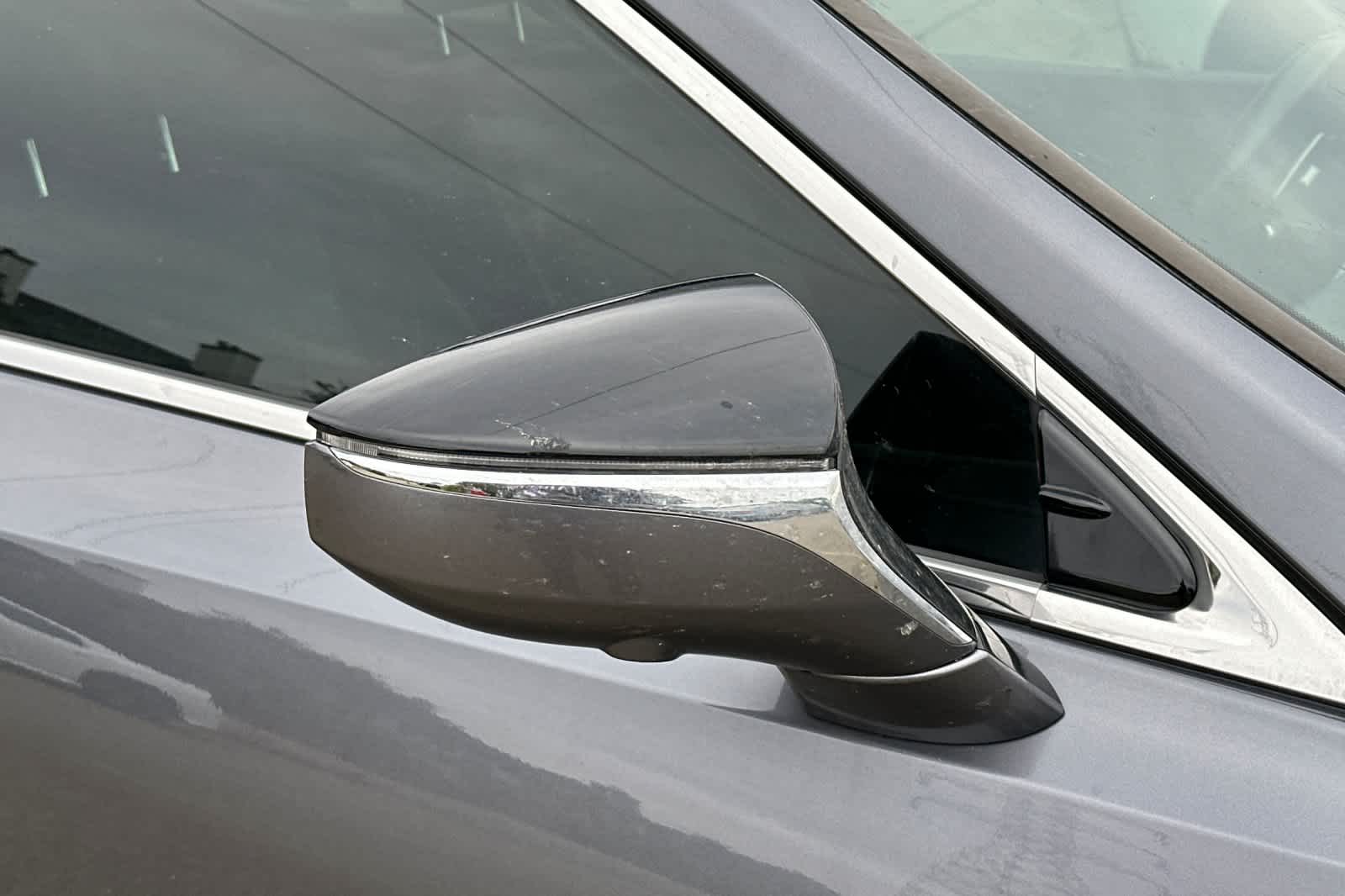 Thumbnail: 2019 Lexus ES - 13