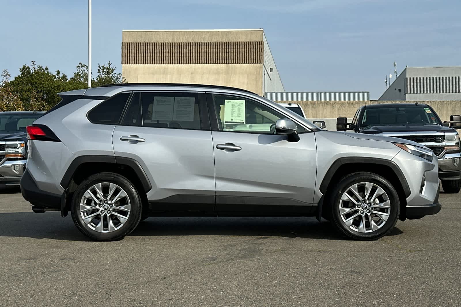 Thumbnail: 2023 Toyota RAV4 - 6