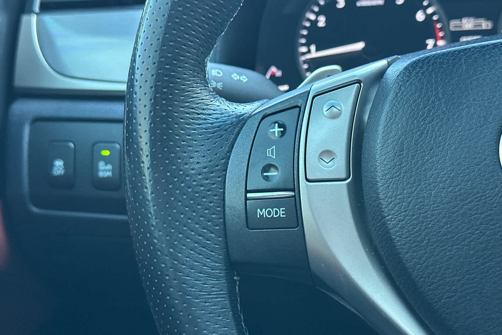 Thumbnail: 2015 Lexus GS - 26