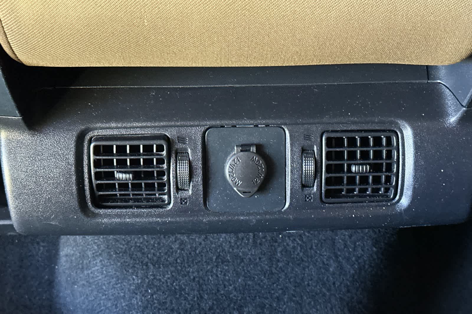 Thumbnail: 2016 Toyota Tundra - 14