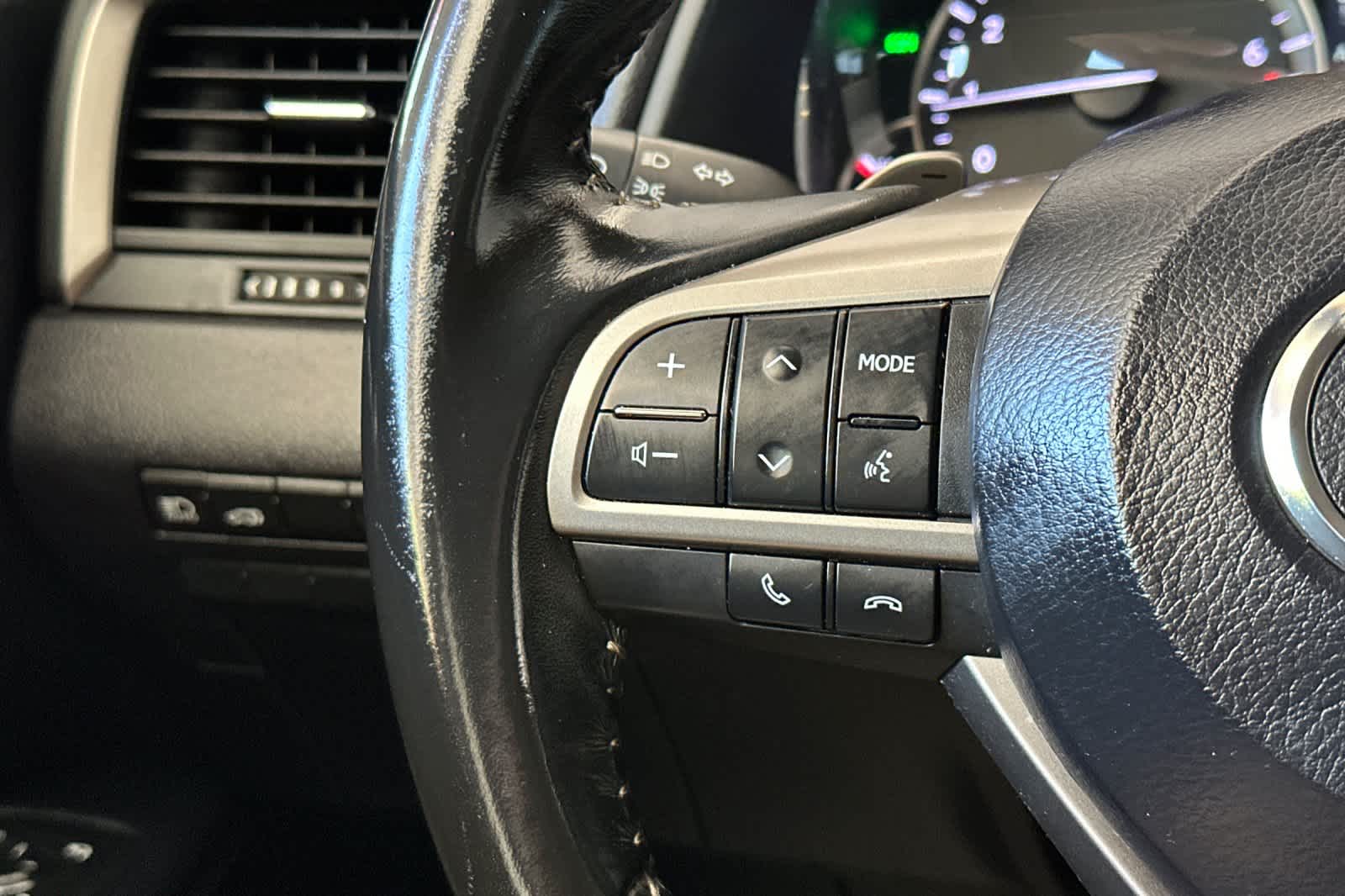 Thumbnail: 2020 Lexus RX - 26