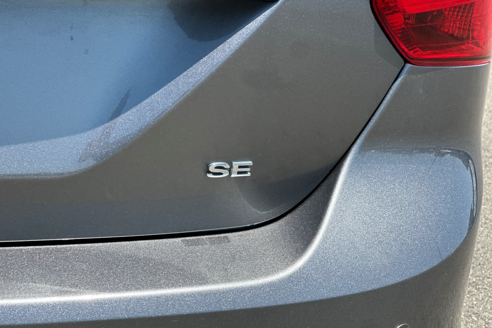 2013 Ford Focus SE 29