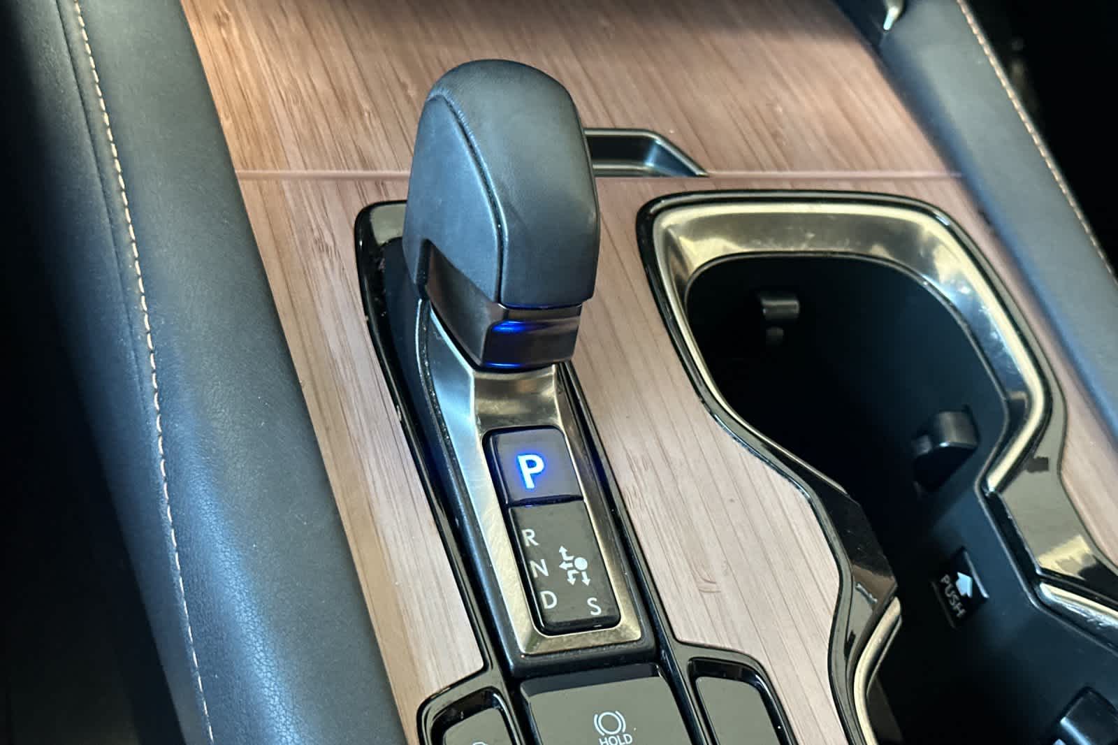 Thumbnail: 2023 Lexus RX - 24