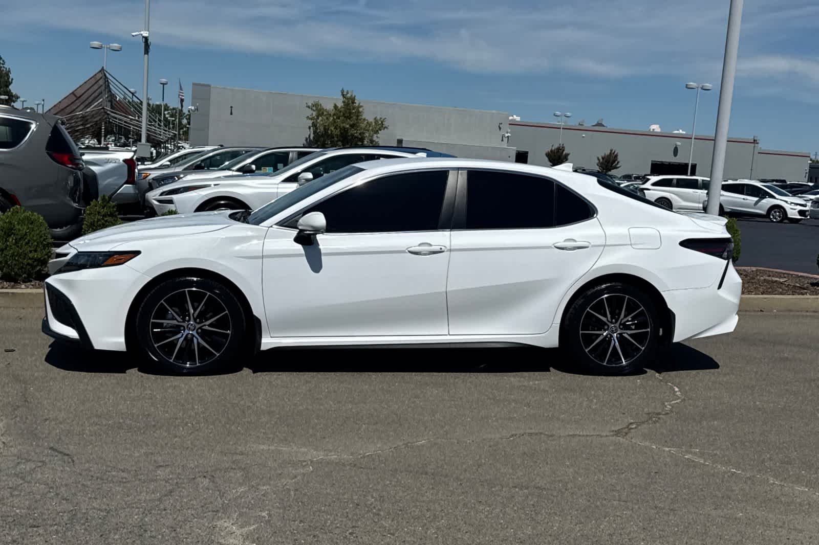 Thumbnail: 2024 Toyota Camry - 9