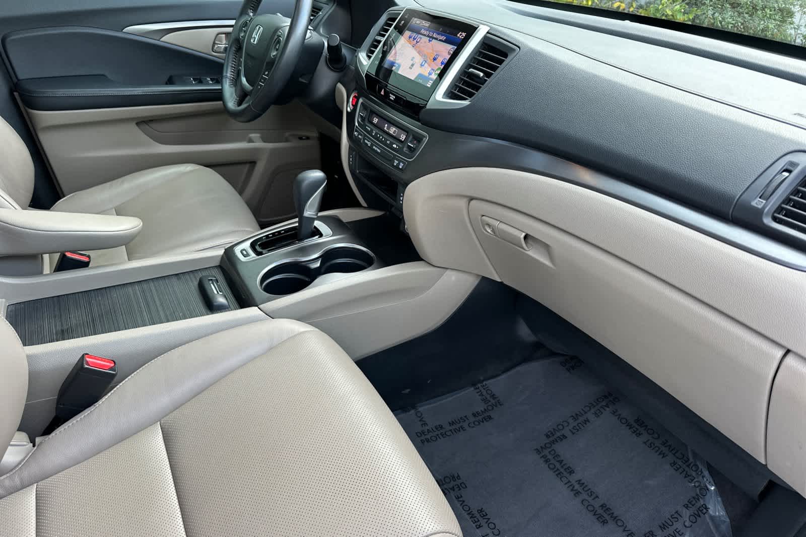 Thumbnail: 2019 Honda Ridgeline - 16