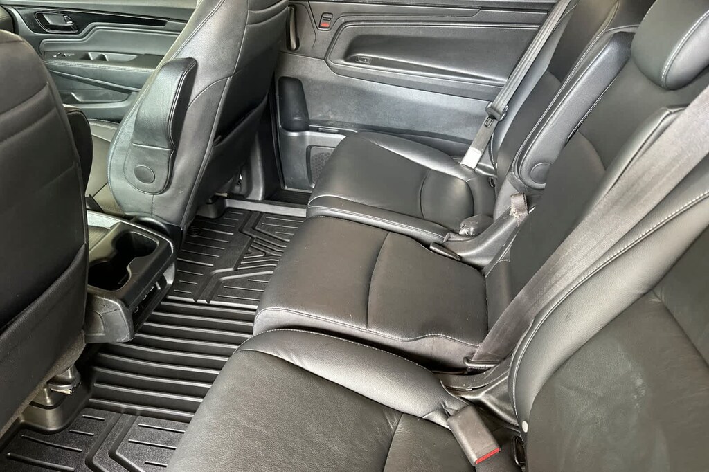 Used 2022 Honda Odyssey Touring Van