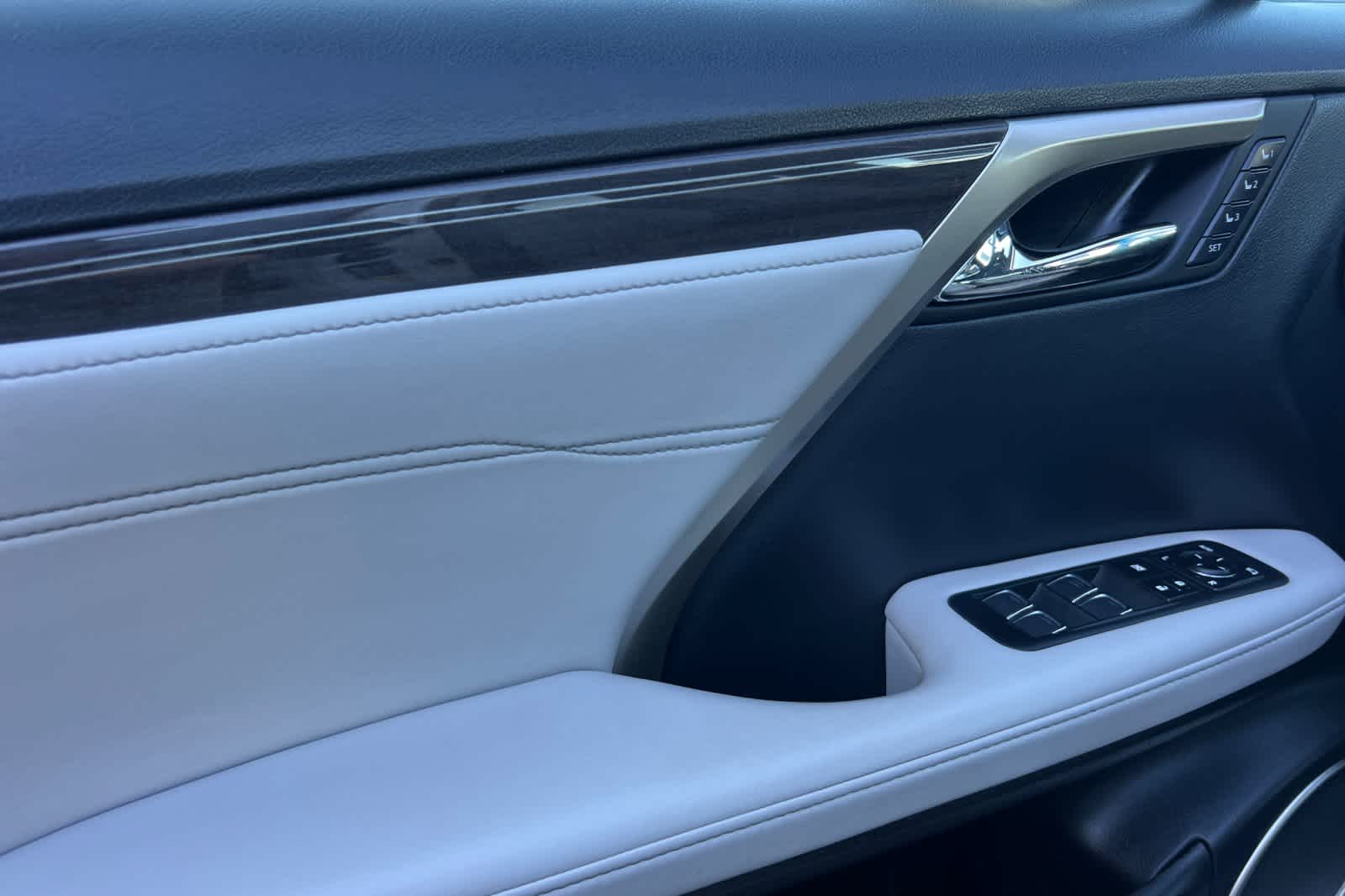 Thumbnail: 2019 Lexus RX - 12