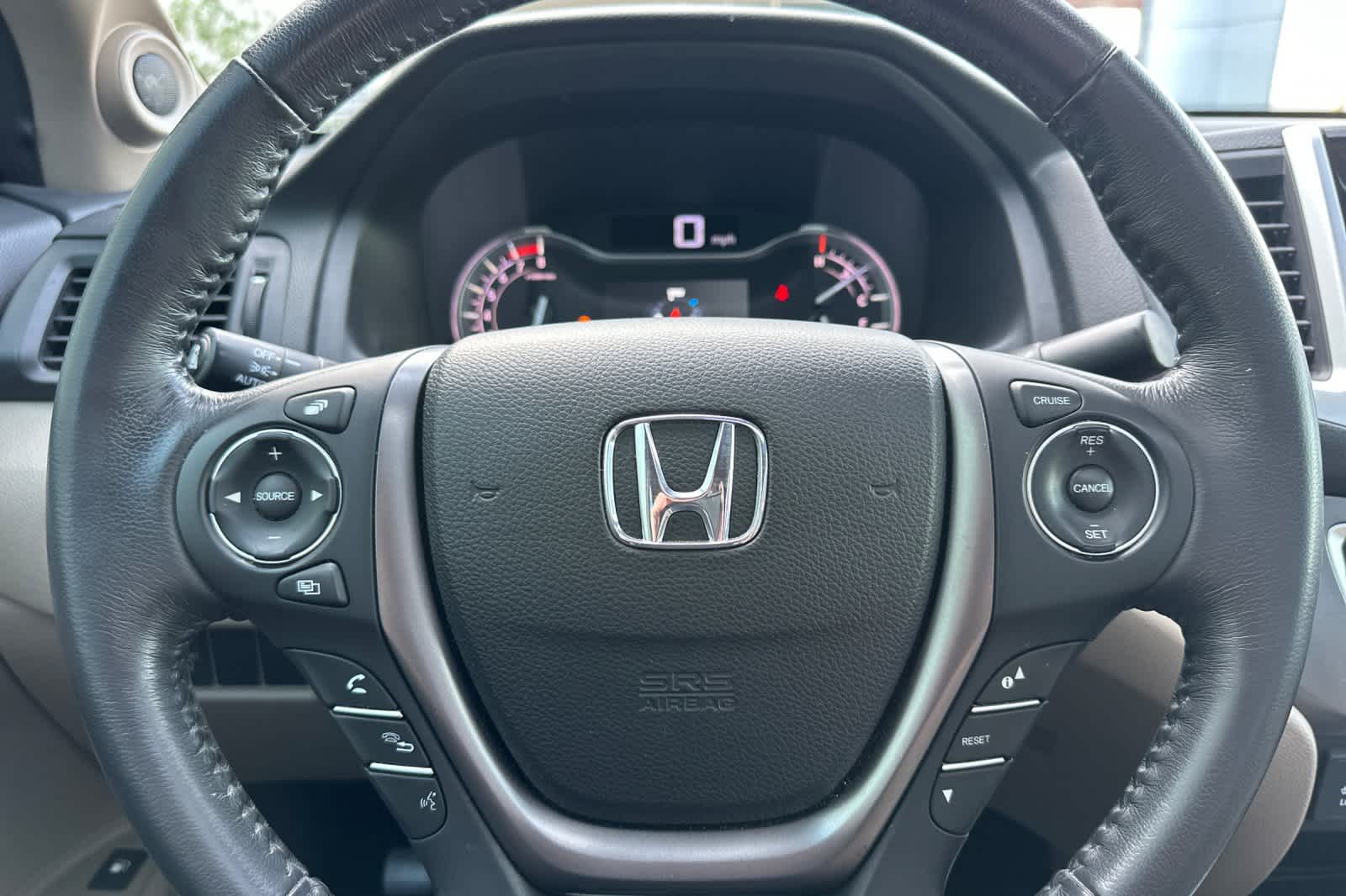 Thumbnail: 2019 Honda Ridgeline - 25