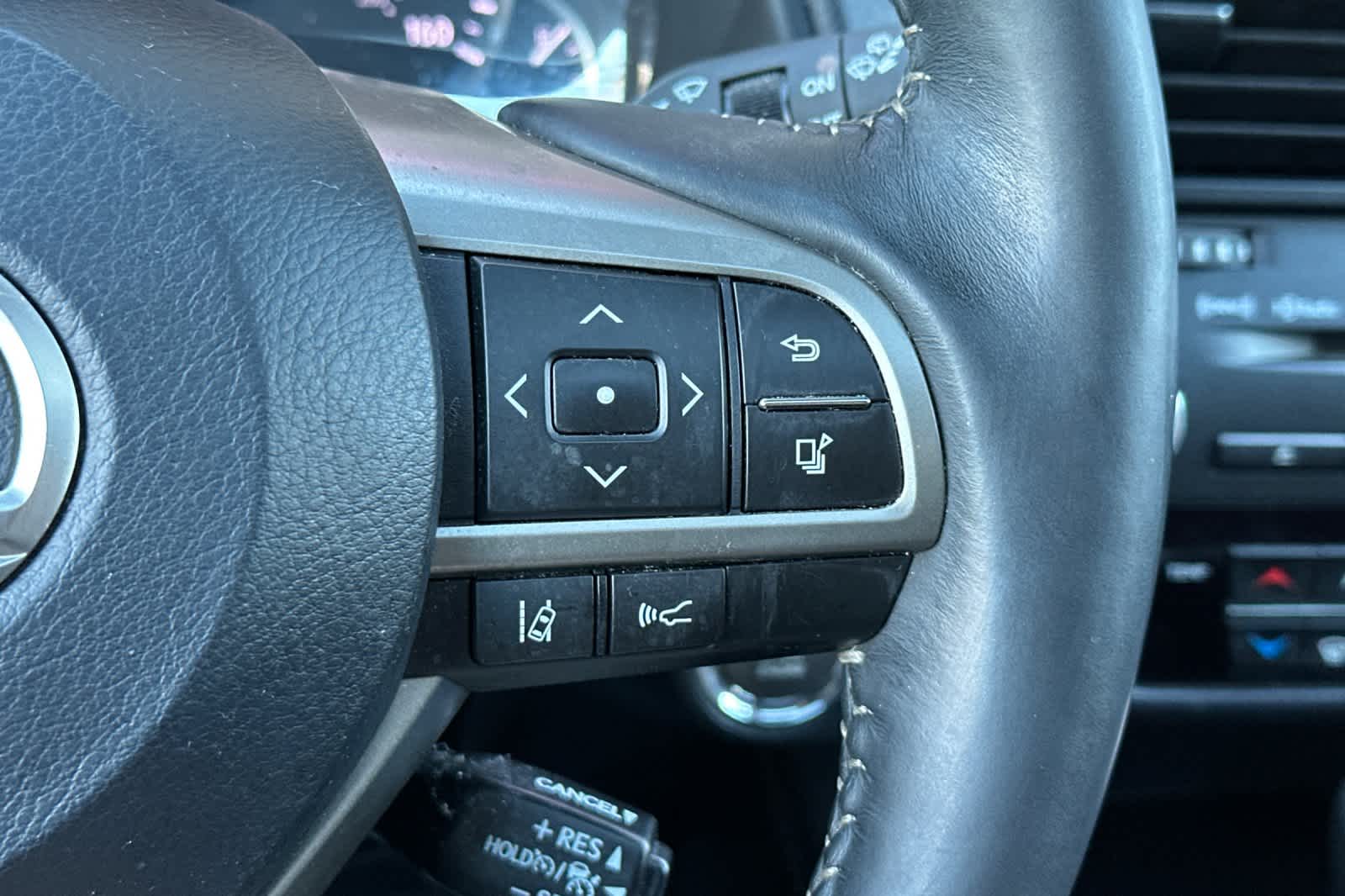 Thumbnail: 2017 Lexus RX - 27