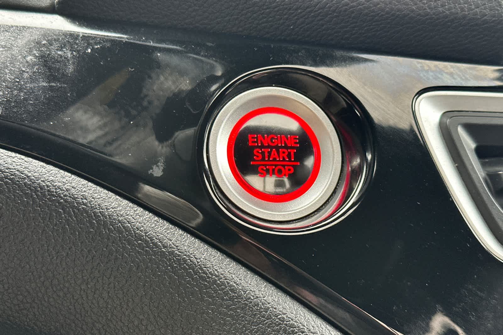 Thumbnail: 2017 Honda Ridgeline - 23