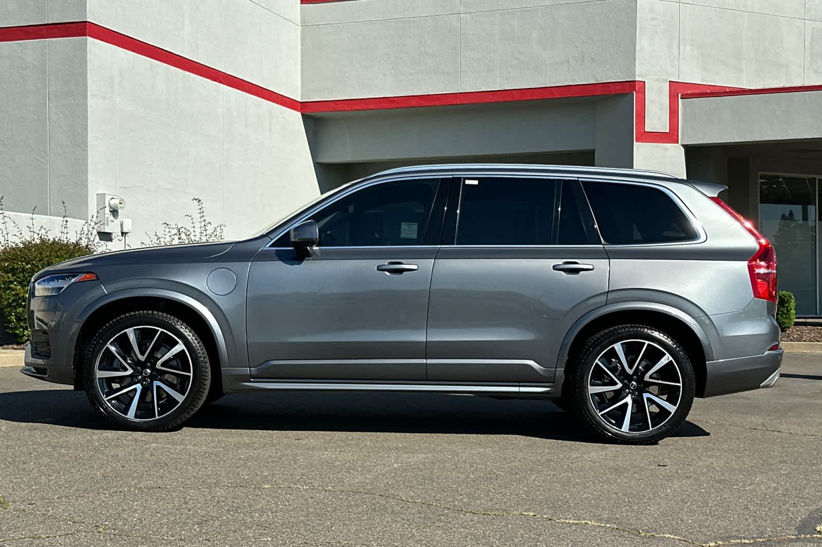 Thumbnail: 2020 Volvo XC90 - 9