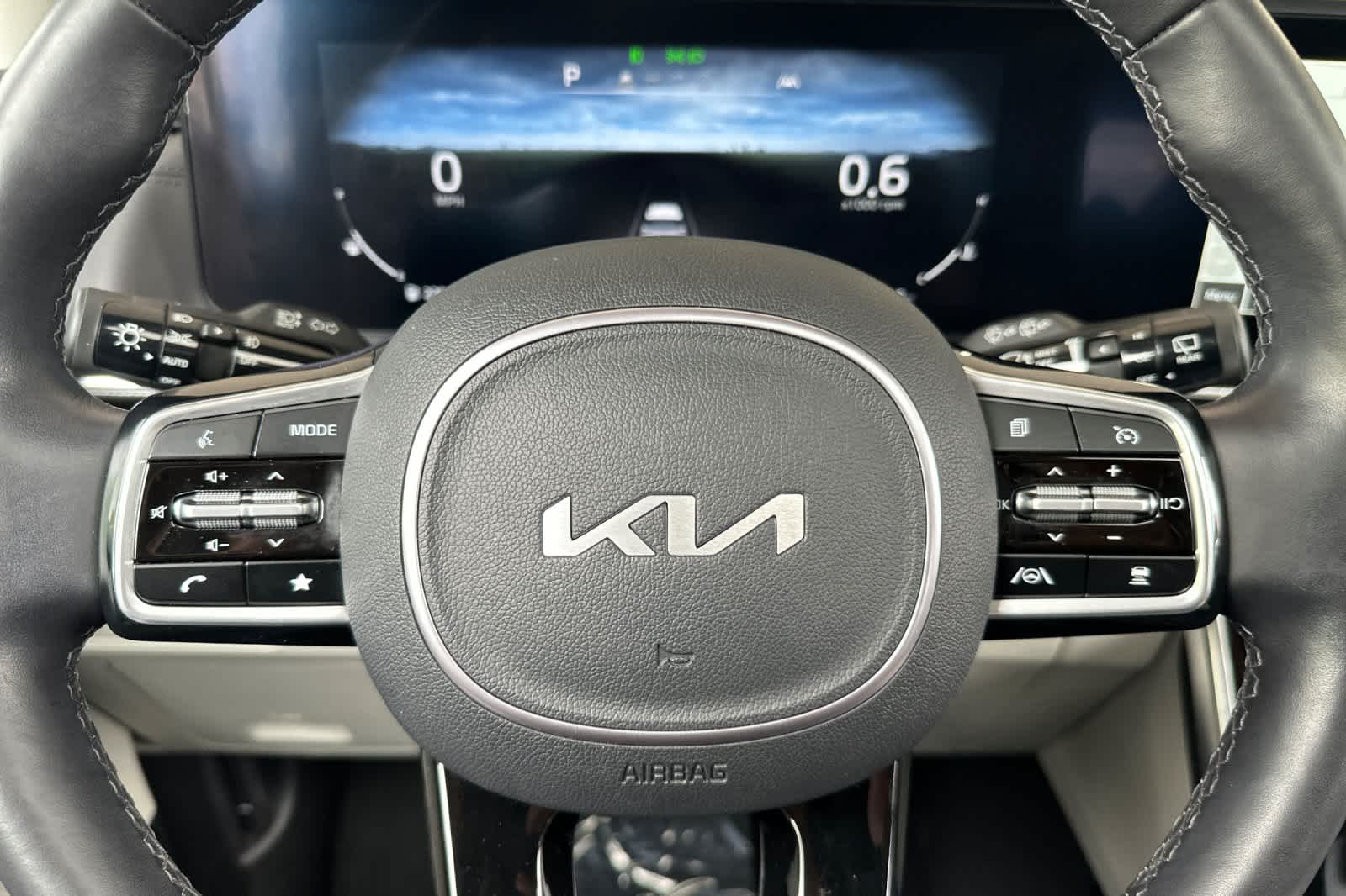 Thumbnail: 2024 Kia Carnival - 27