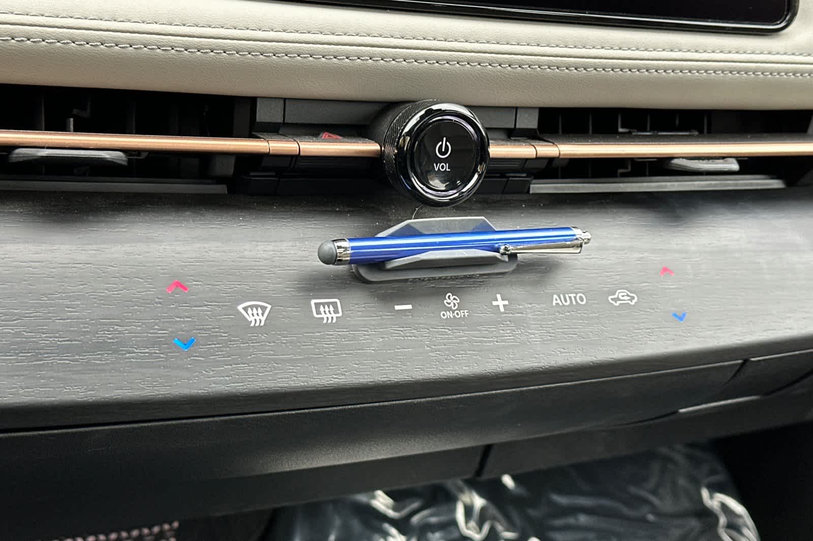 Thumbnail: 2023 Nissan Ariya - 23