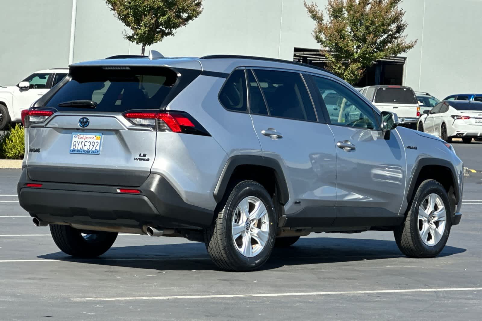 Thumbnail: 2021 Toyota RAV4 - 2