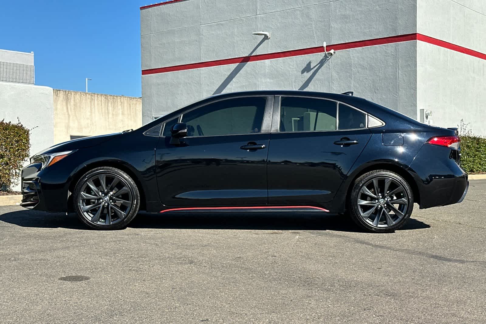 Thumbnail: 2023 Toyota Corolla - 9