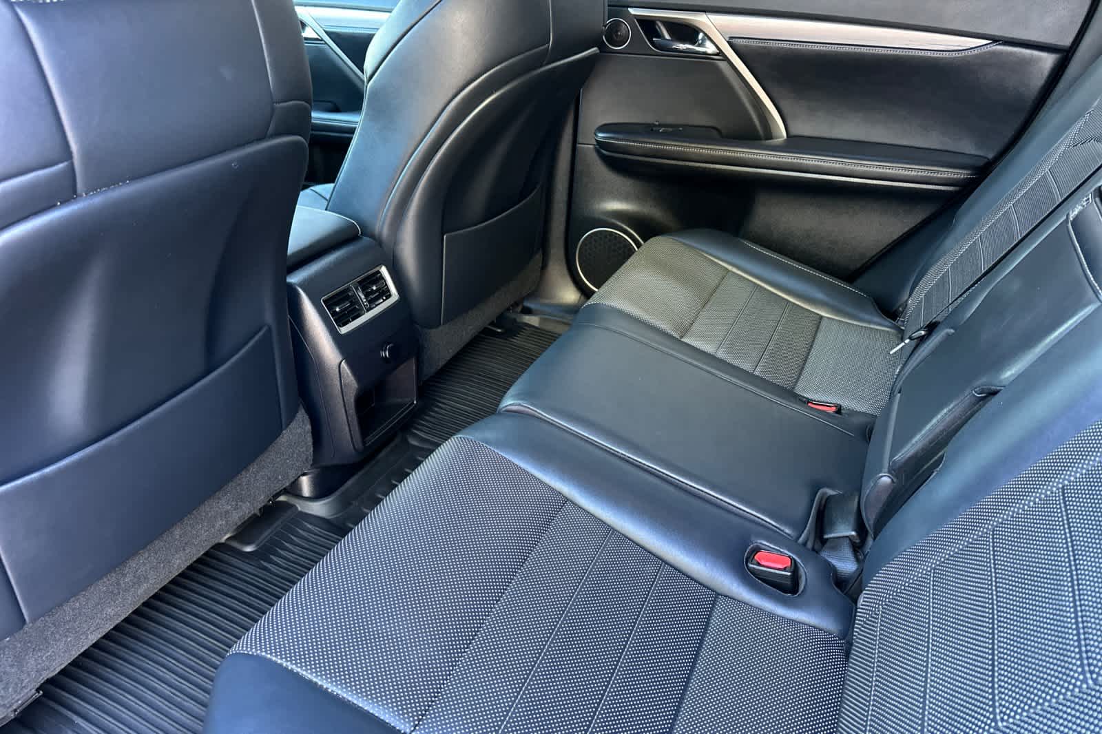 Thumbnail: 2016 Lexus RX - 4