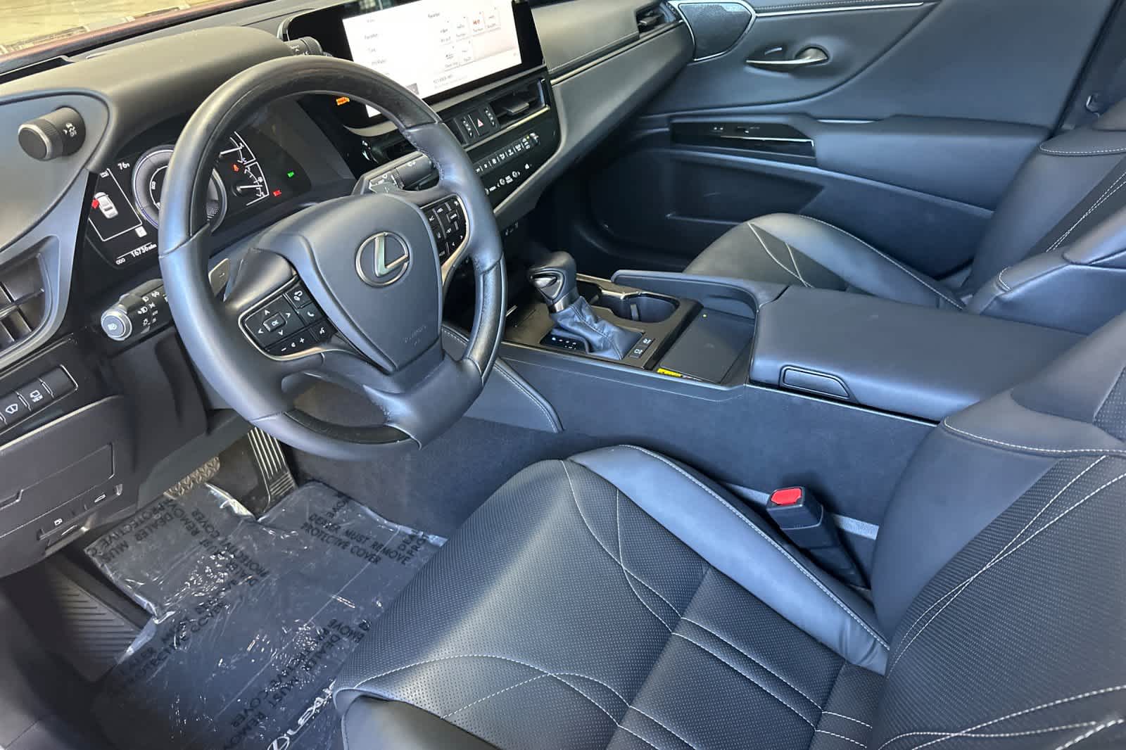 Thumbnail: 2025 Lexus ES - 11