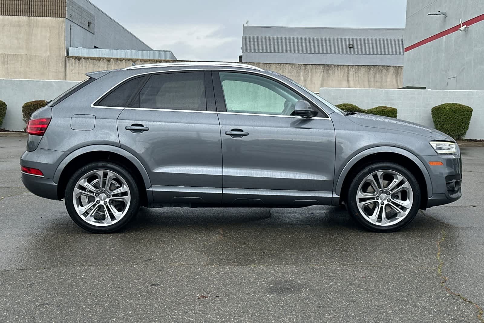 Thumbnail: 2015 Audi Q3 - 6