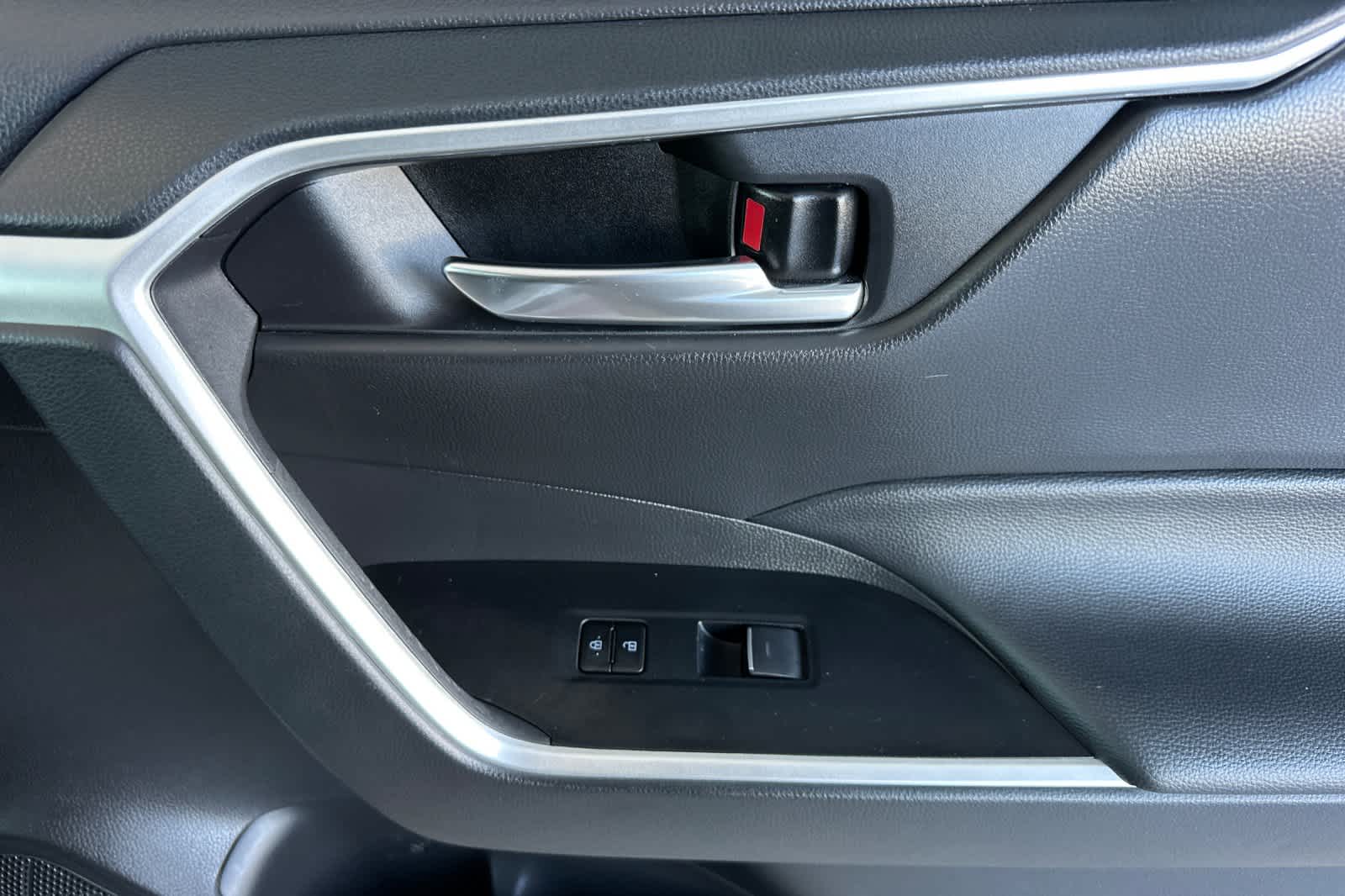 Thumbnail: 2024 Toyota RAV4 - 18