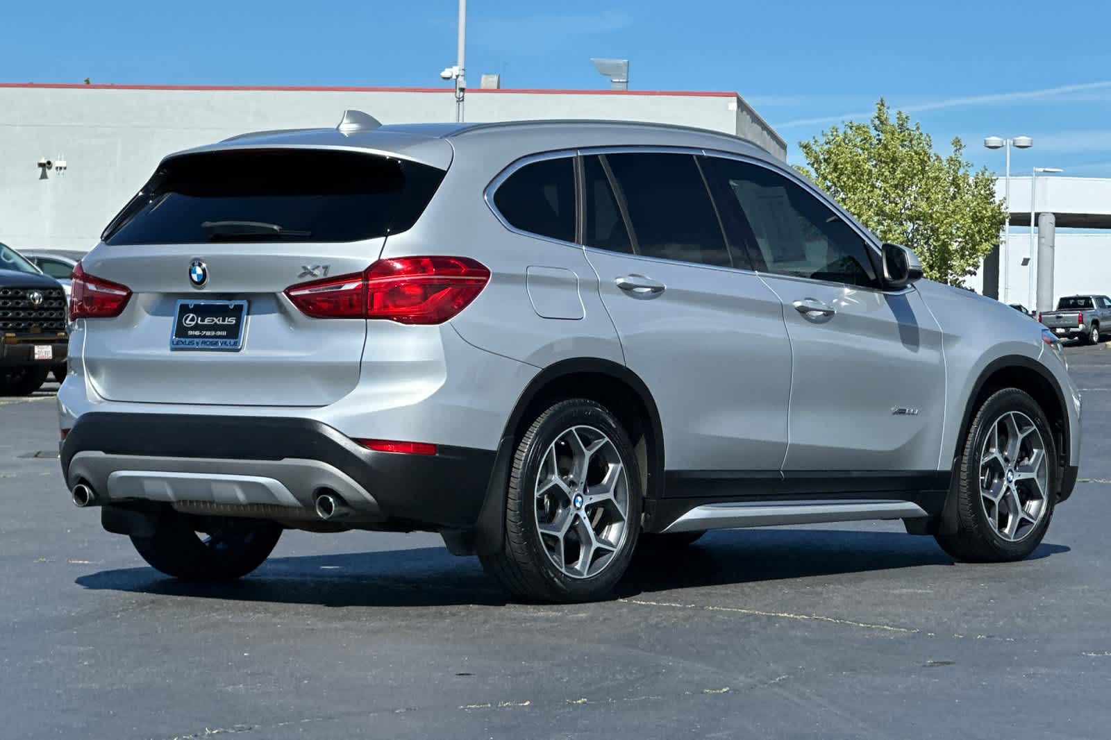Thumbnail: 2018 BMW X1 - 2