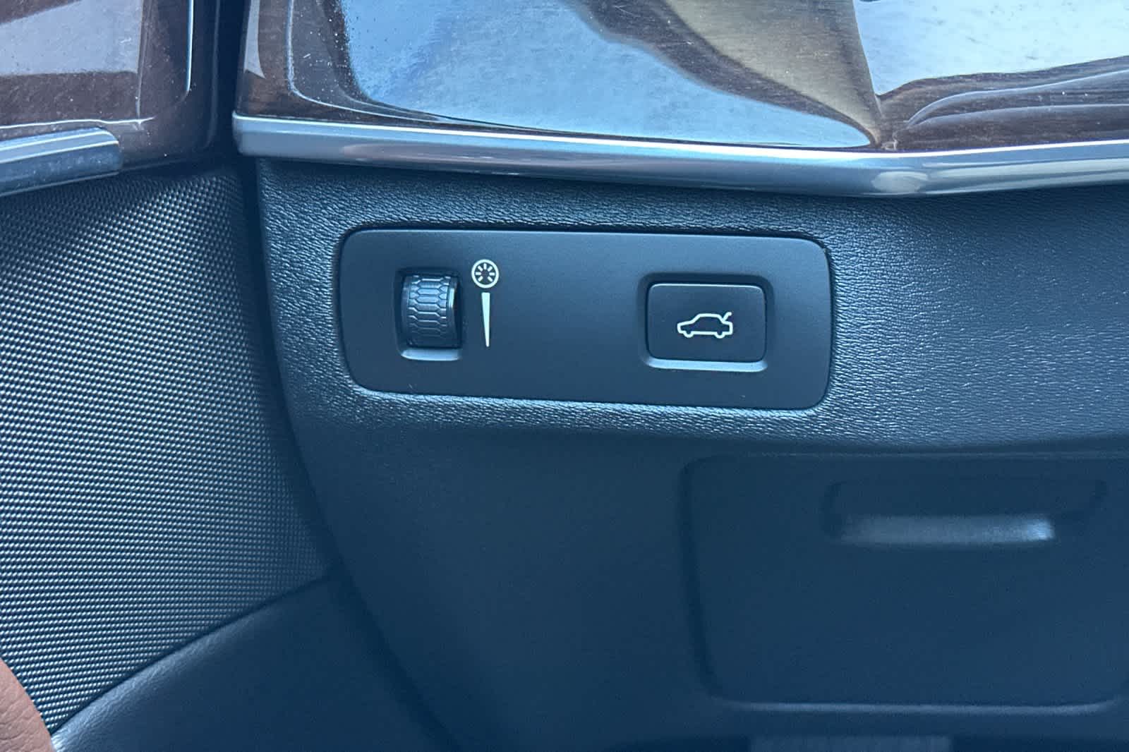 Thumbnail: 2019 Volvo XC90 - 31