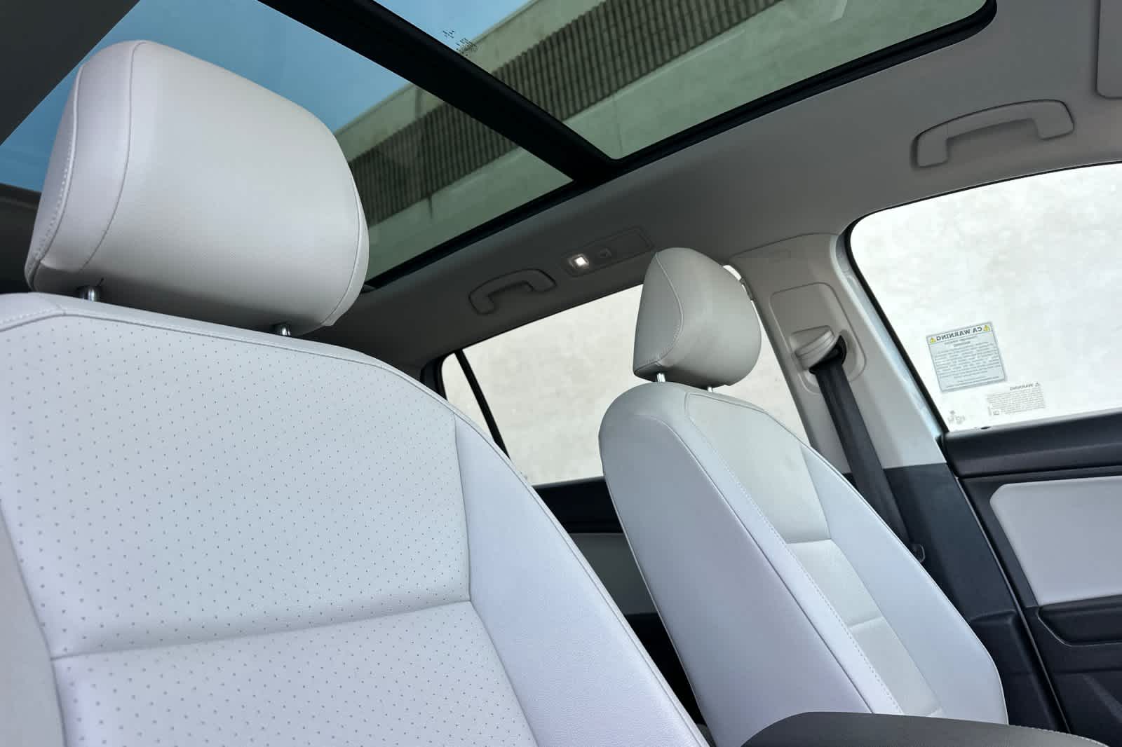 Thumbnail: 2021 Volkswagen Tiguan - 19