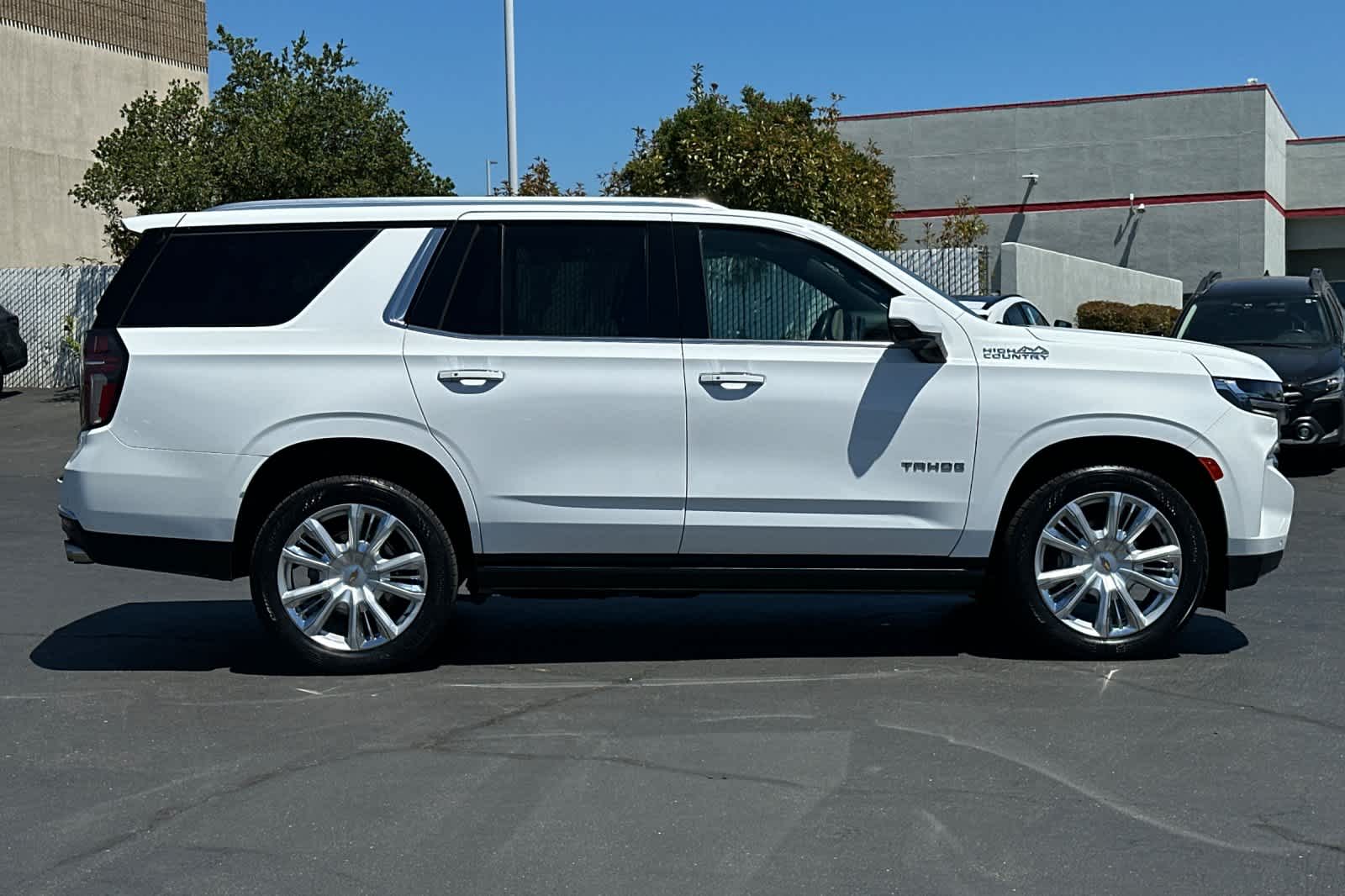 Thumbnail: 2024 Chevrolet Tahoe - 5