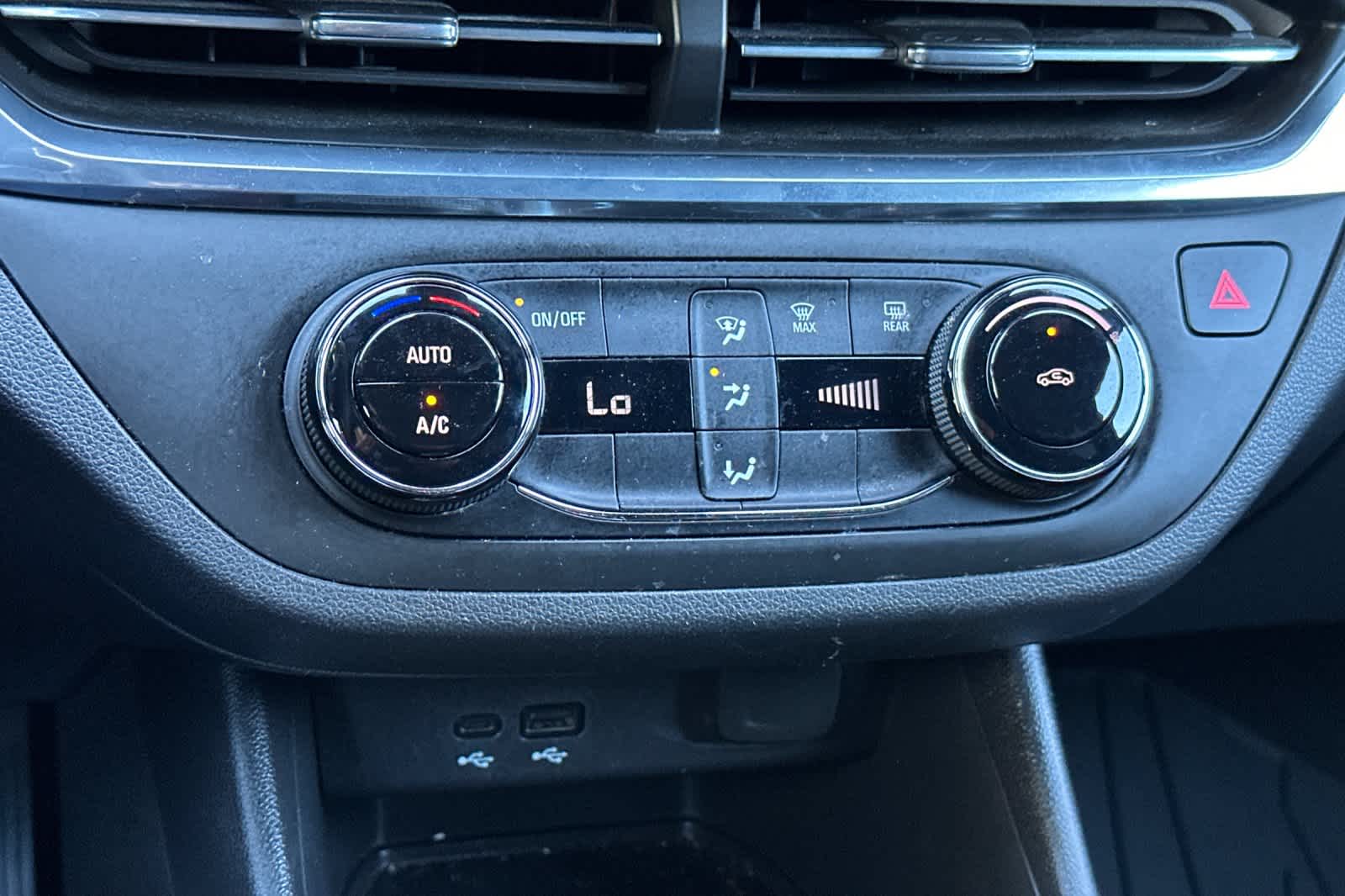 Thumbnail: 2024 Buick Envista - 22