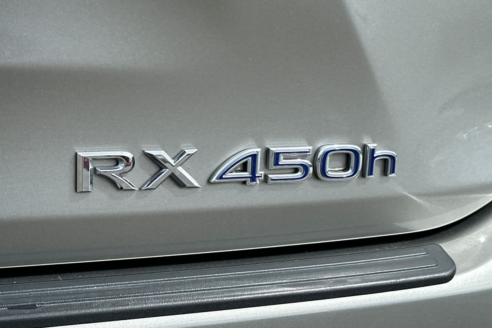 Thumbnail: 2020 Lexus RX - 33