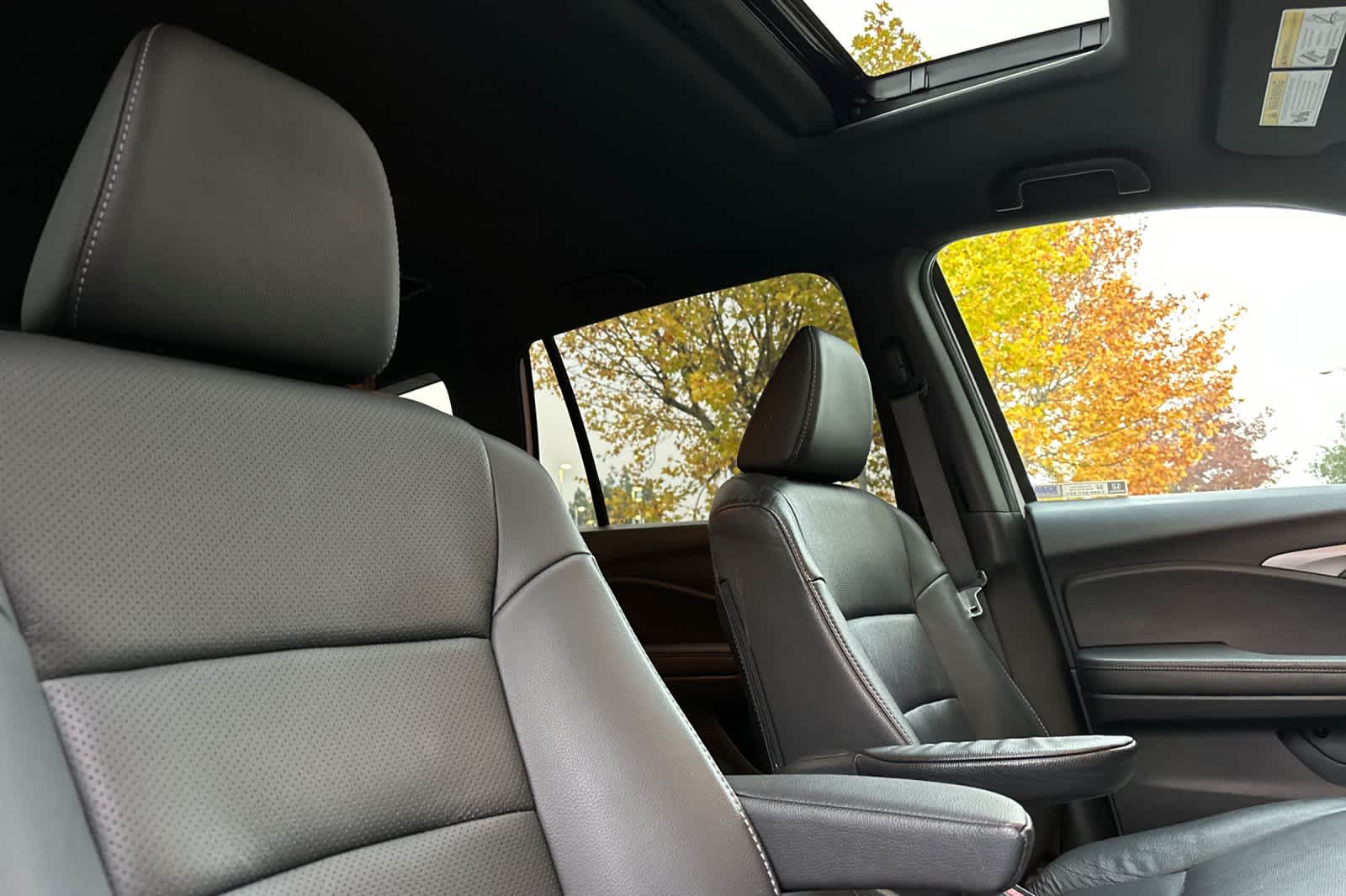 Thumbnail: 2022 Honda Passport - 18