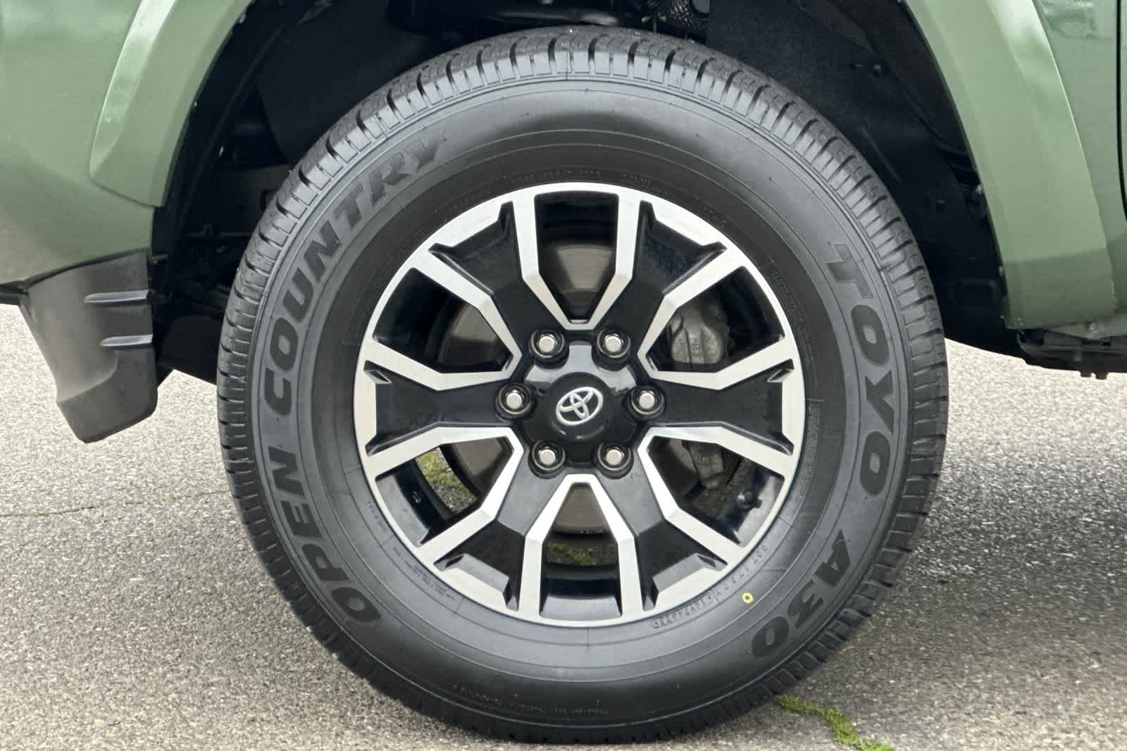 Thumbnail: 2022 Toyota Tacoma - 30