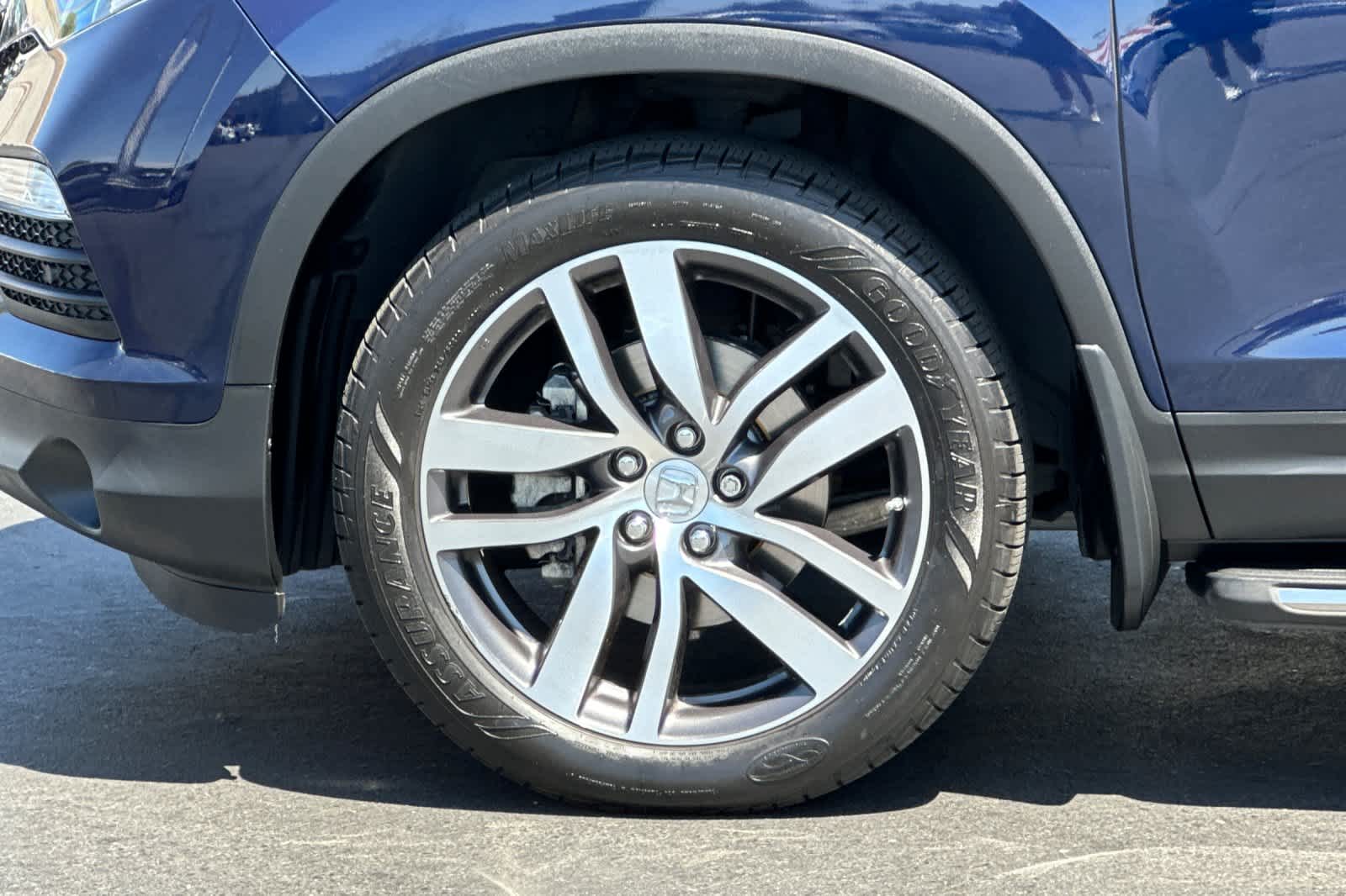 Thumbnail: 2017 Honda Pilot - 34