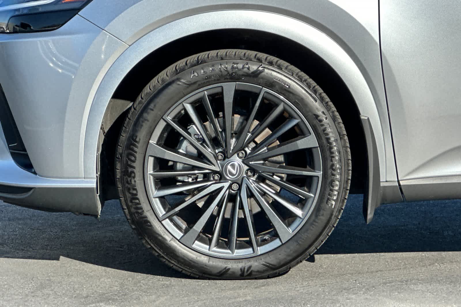 Thumbnail: 2025 Lexus RX - 32