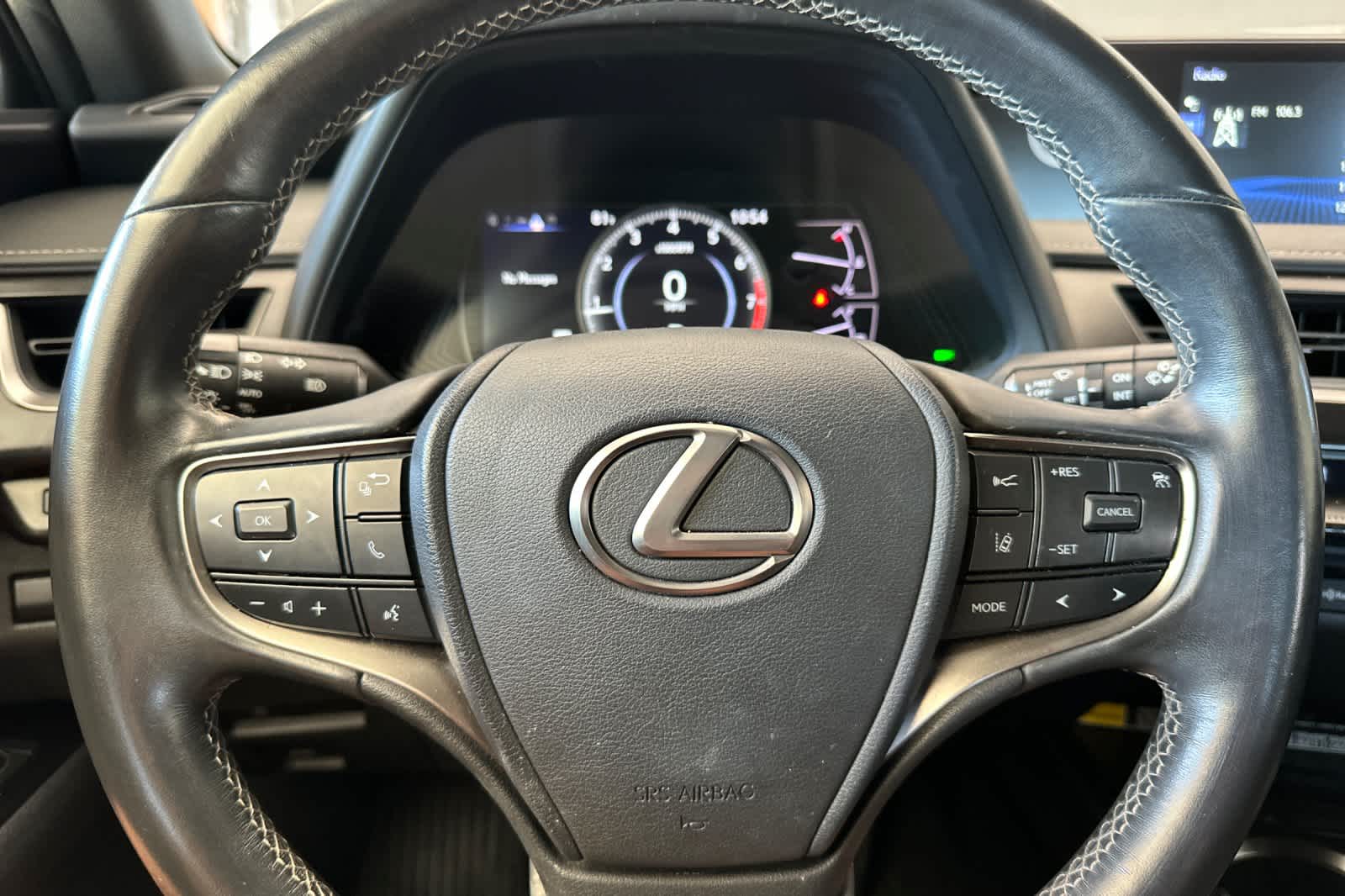 Thumbnail: 2022 Lexus UX - 24