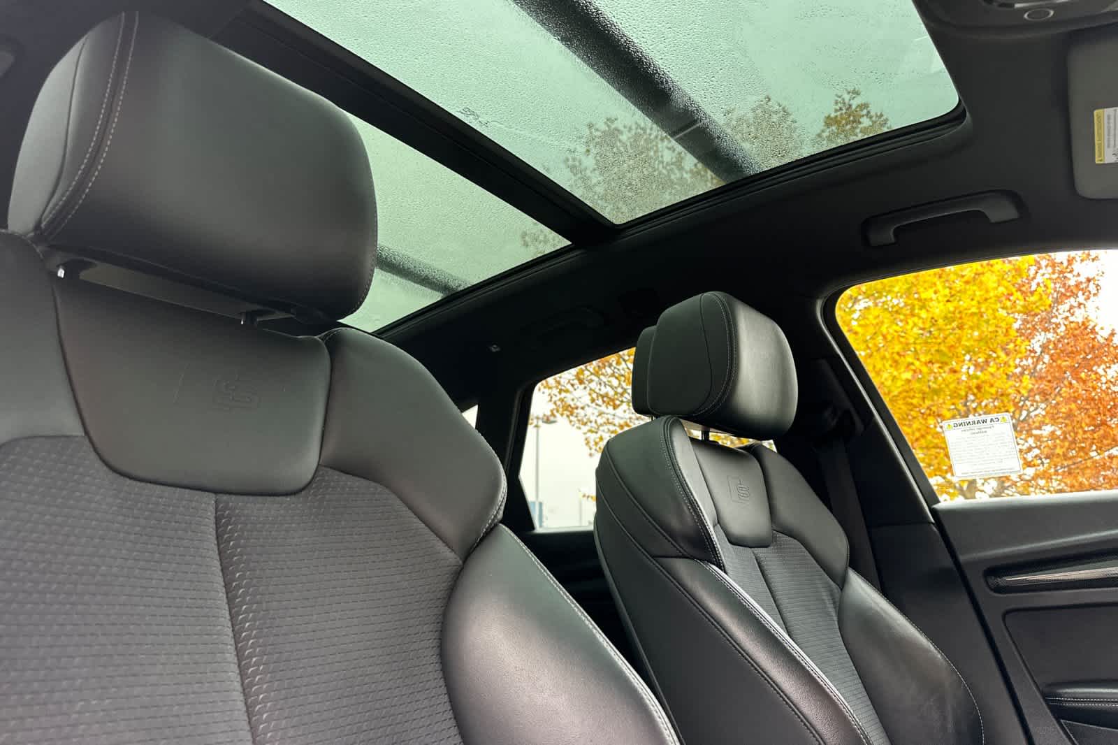 Thumbnail: 2022 Audi SQ5 - 17