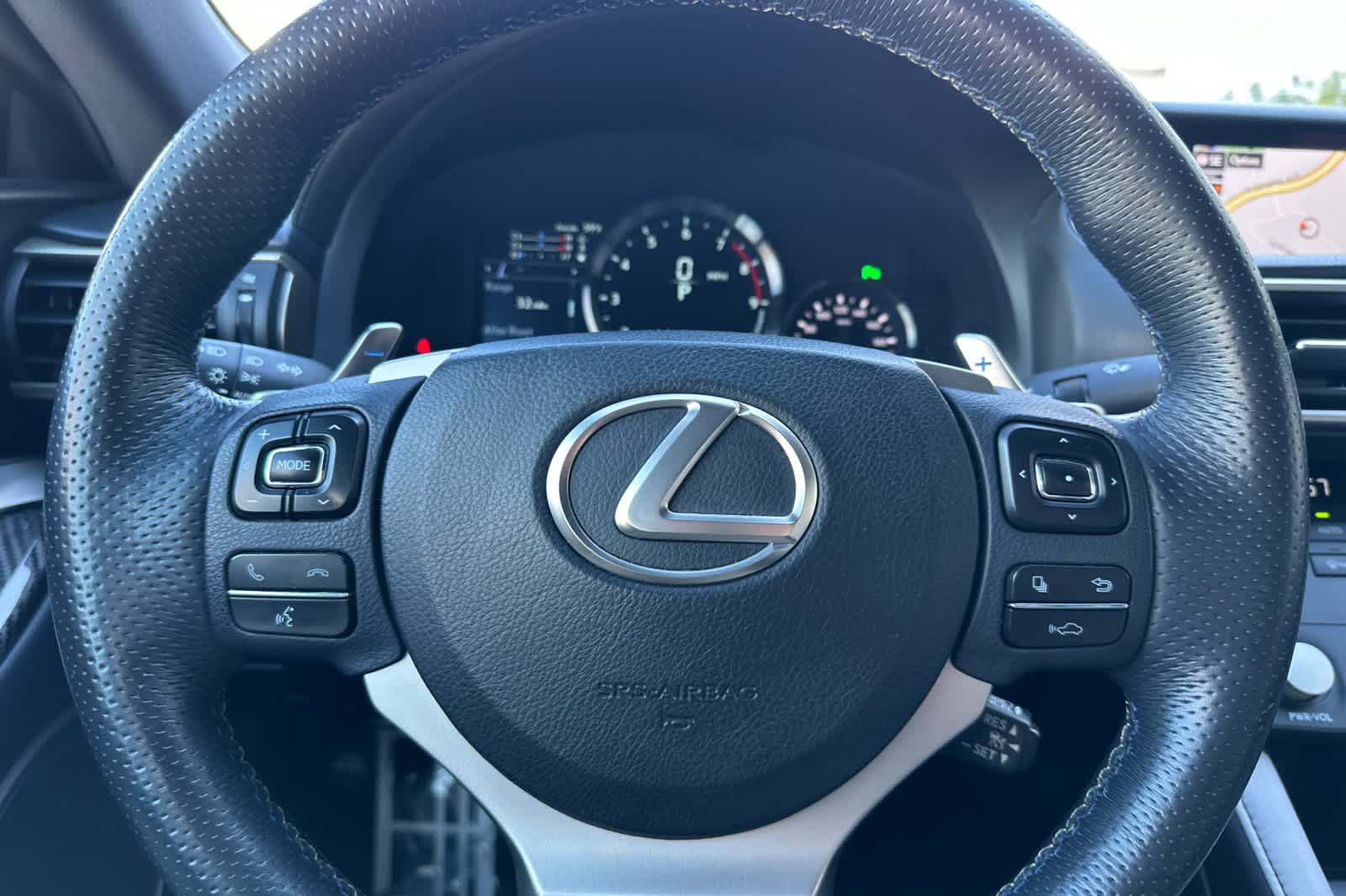 Thumbnail: 2016 Lexus RC - 25