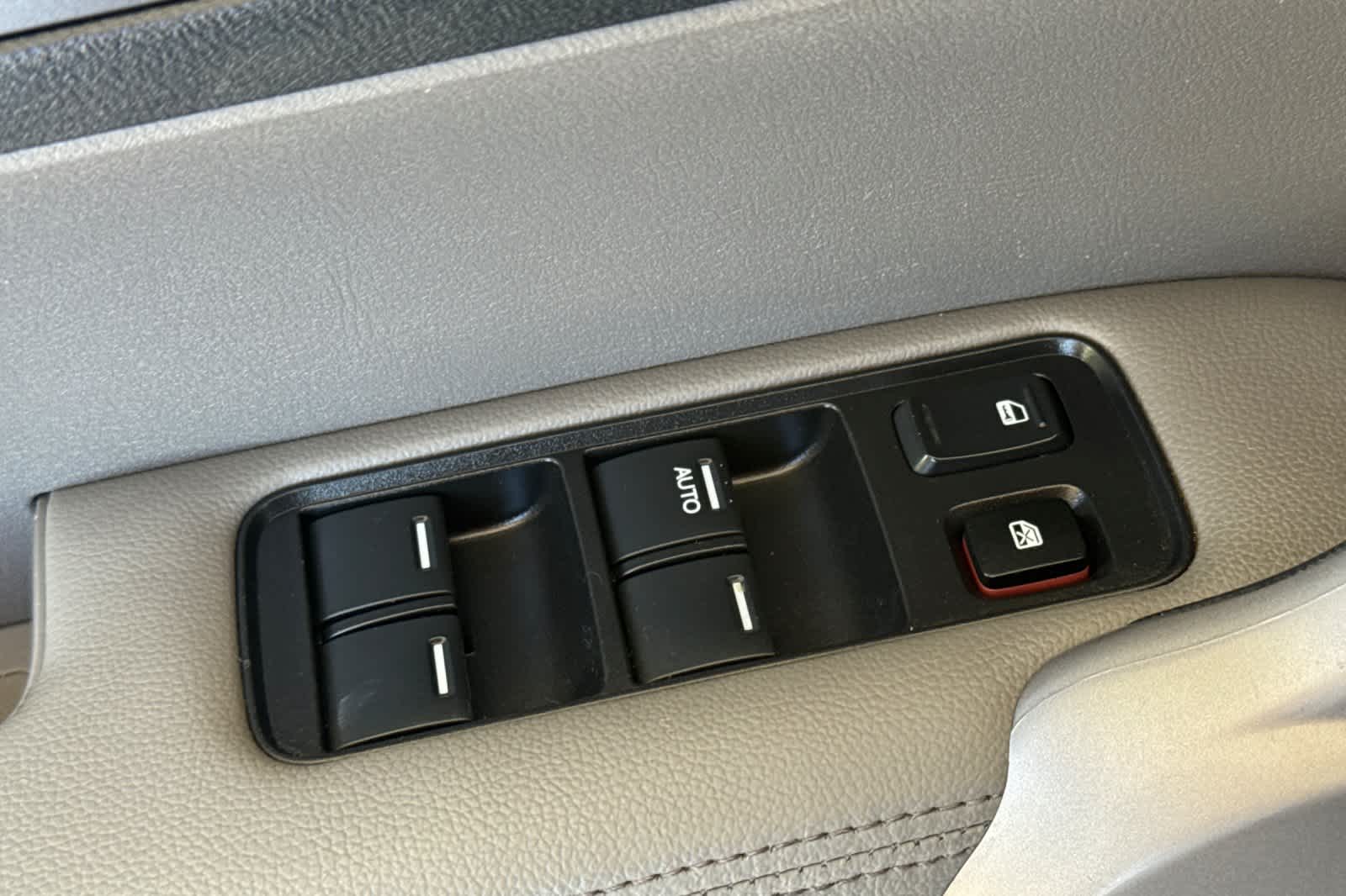 Thumbnail: 2007 Honda CR-V - 13