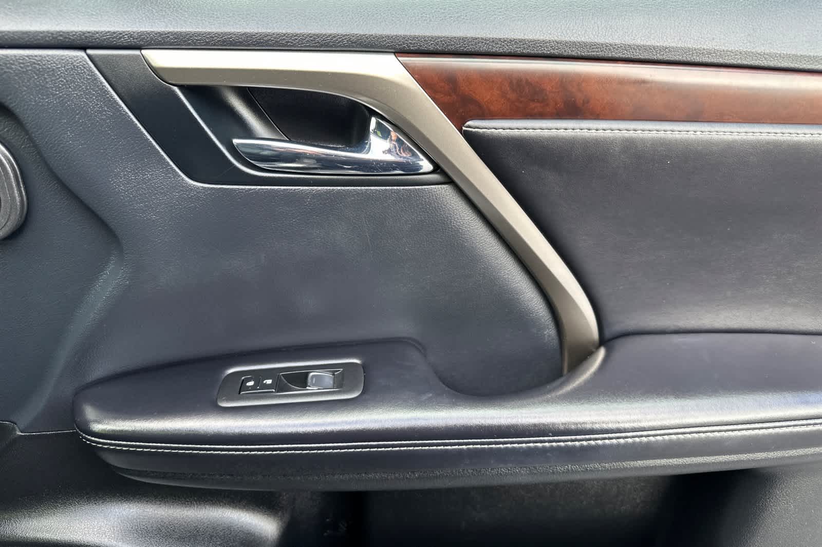 Thumbnail: 2020 Lexus RX - 19